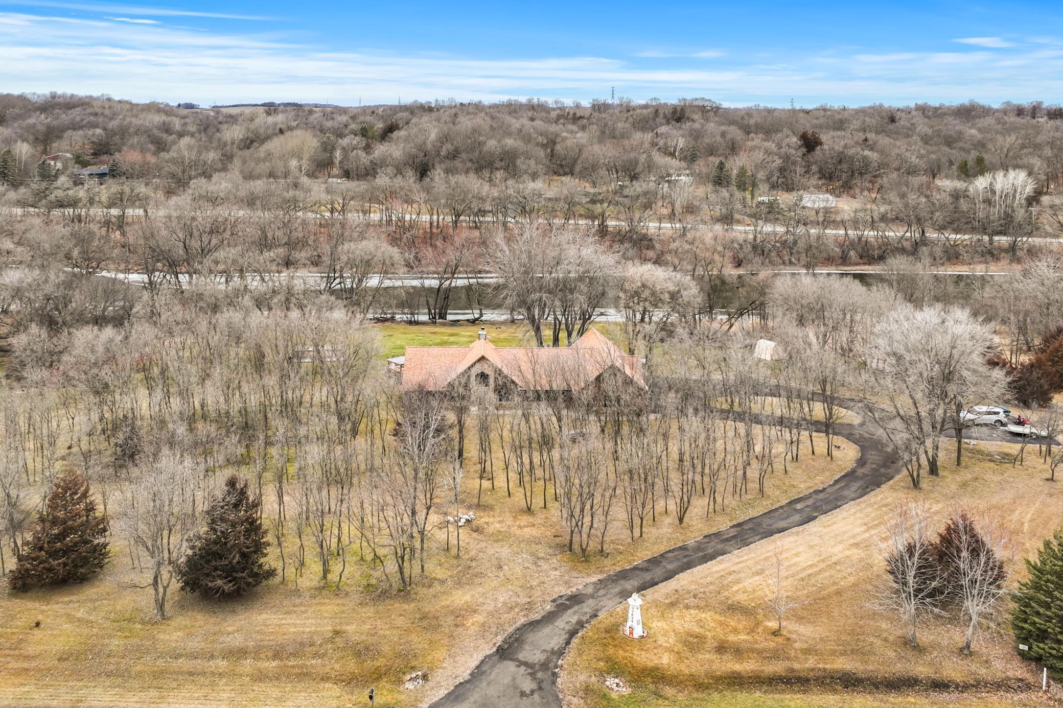 7624 Woodland Trl, Rockford, MN 55373