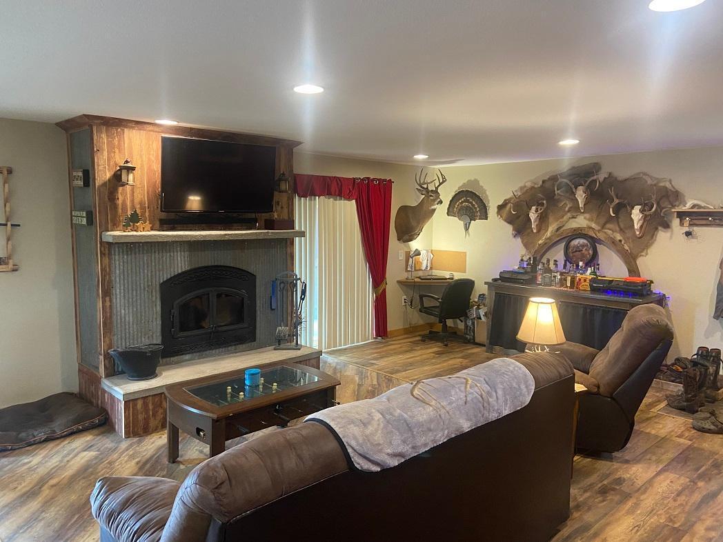 406 5th St, Clayton, WI 54004