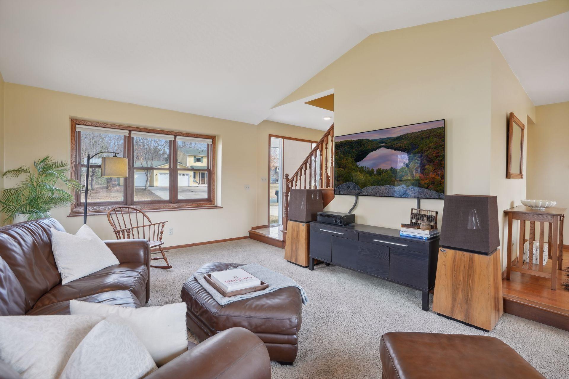 3451 Elm Creek Dr, Medina, MN 55340