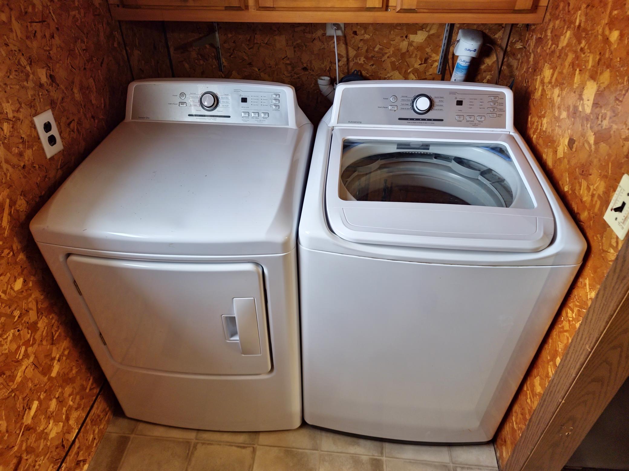 111 Scranton St, Ridgeland, WI 54763