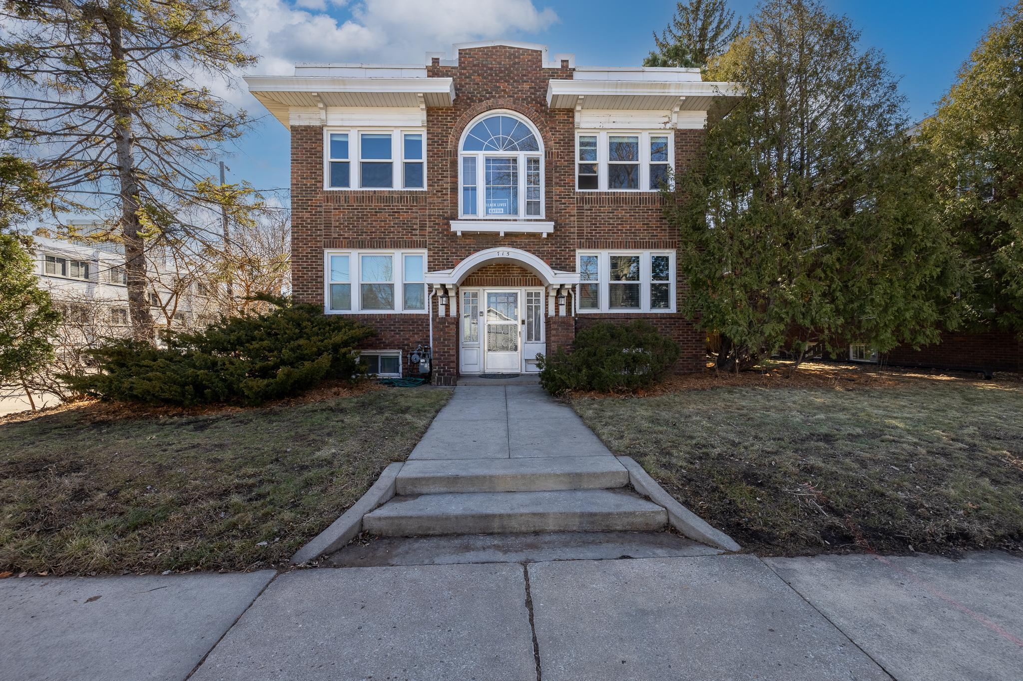 715 W 37th St, Minneapolis, MN 55409
