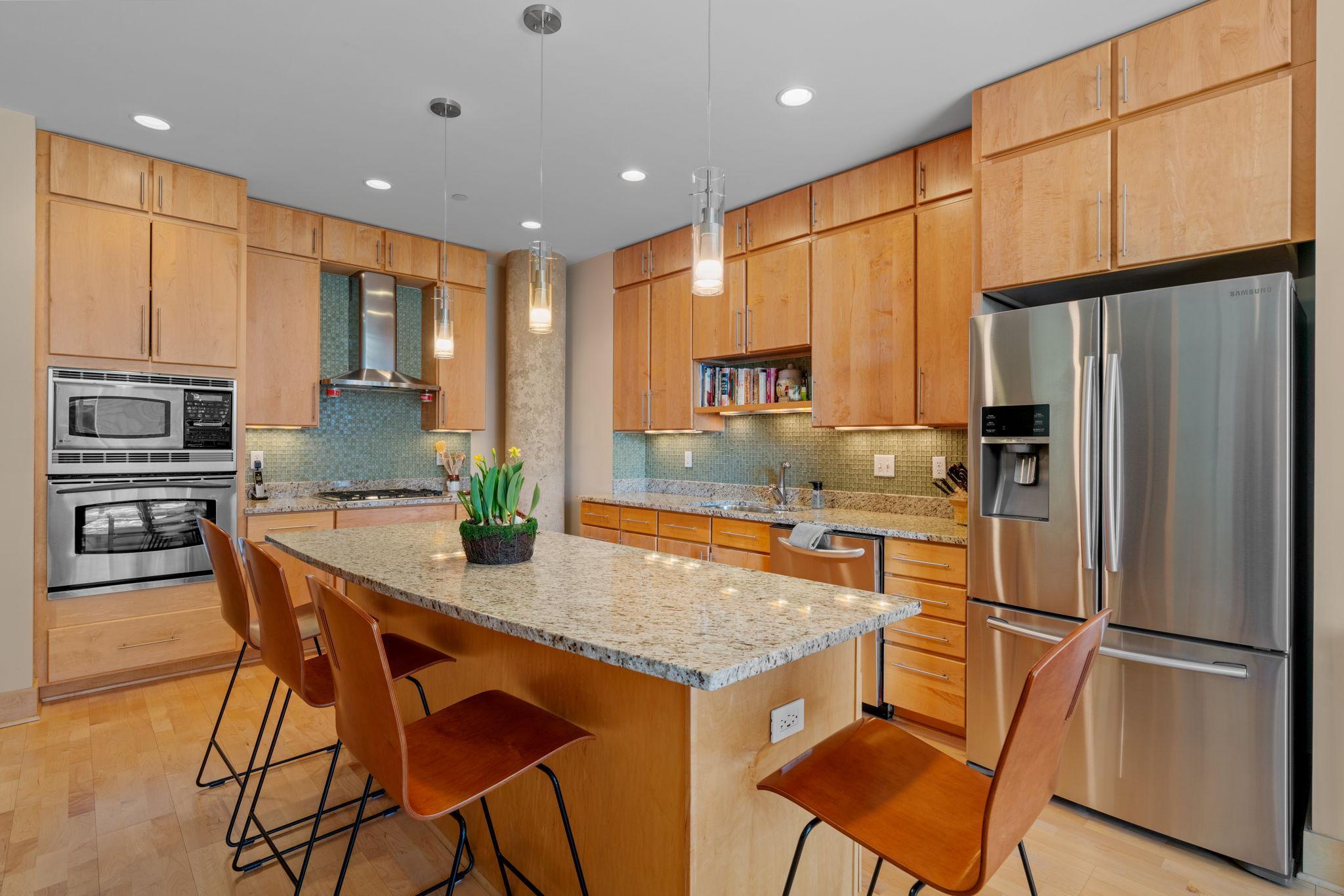 150 2nd St NE #B613, Minneapolis, MN 55413