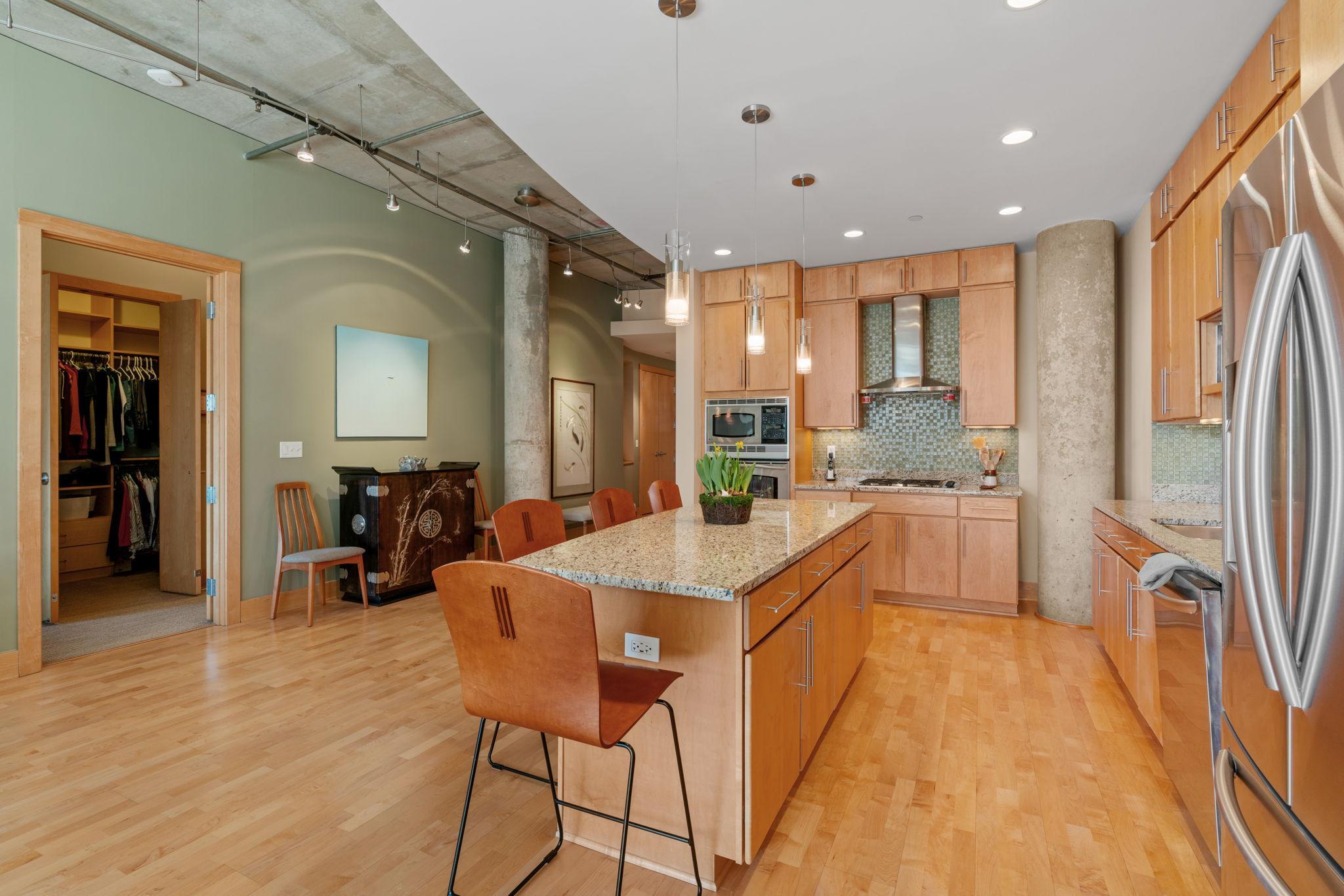 150 2nd St NE #B613, Minneapolis, MN 55413
