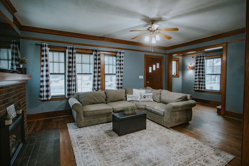 210 1st St SE, Rose Creek, MN 55970