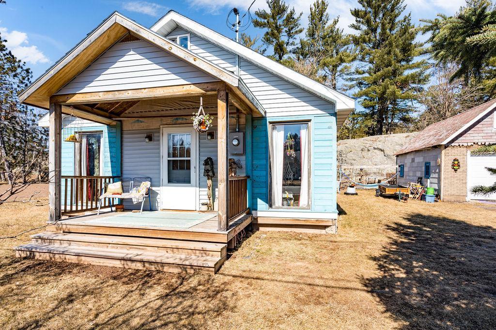 30 Dalles Ave, Carlton, MN 55718