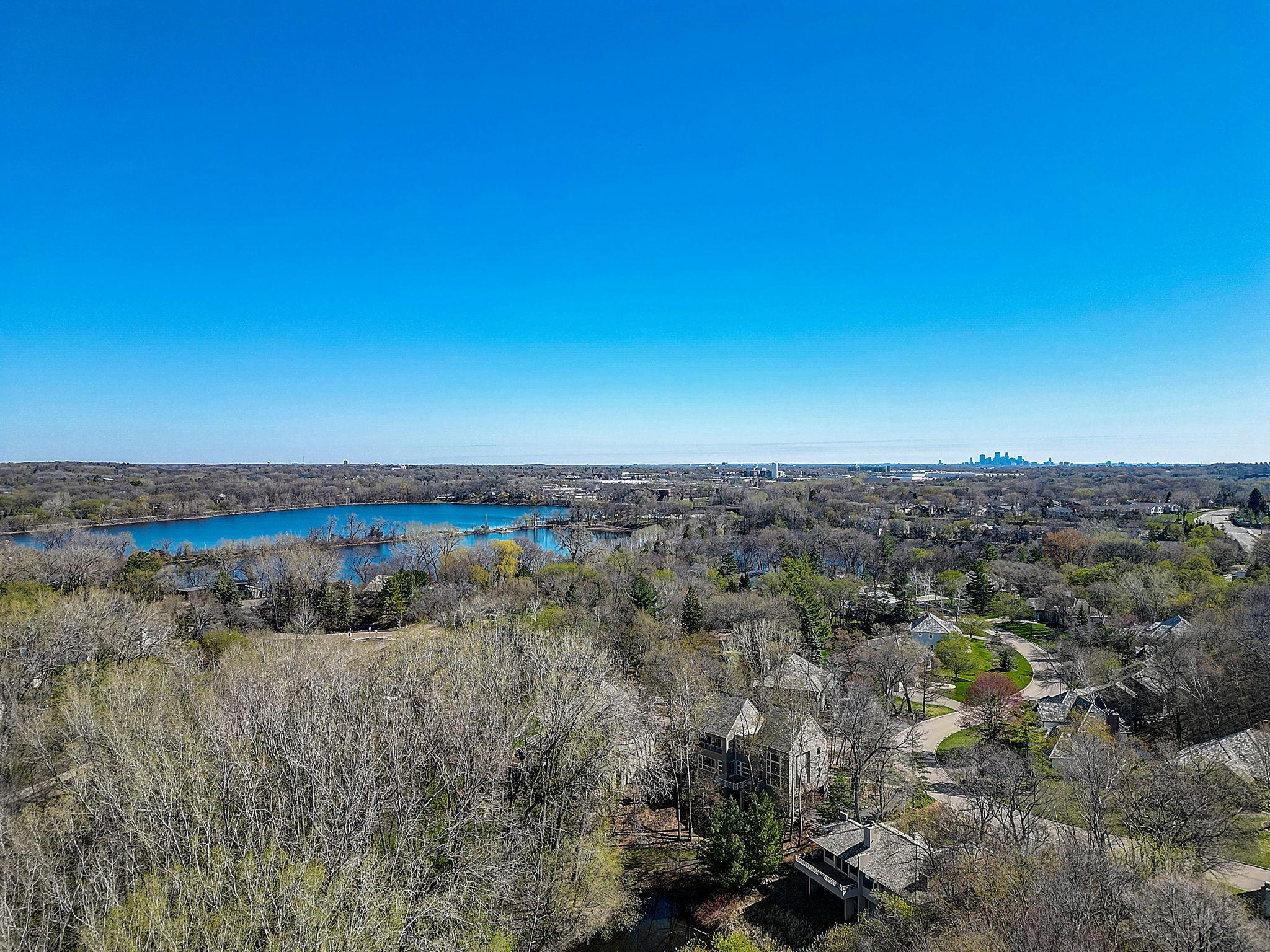 5592 Bristol Ln, Minnetonka, MN 55343