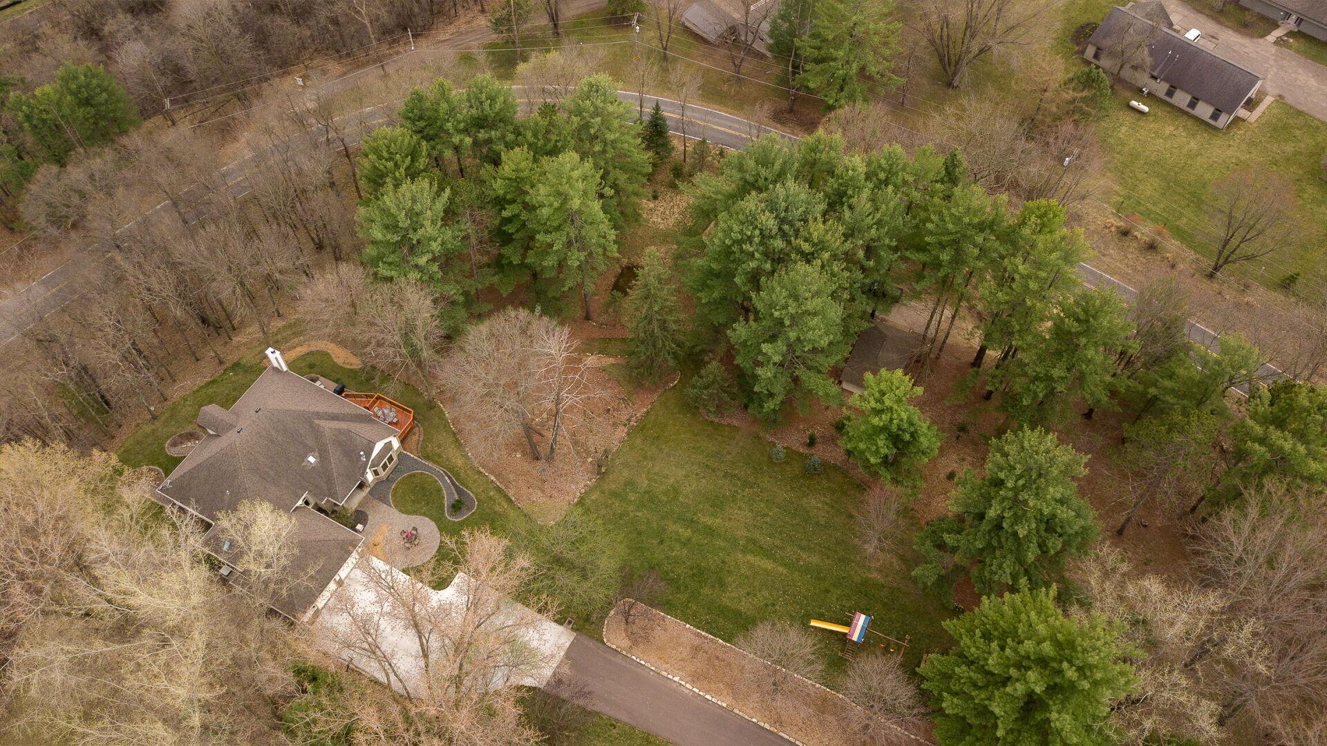 403 Grandview Heights Ct, Menomonie, WI 54751