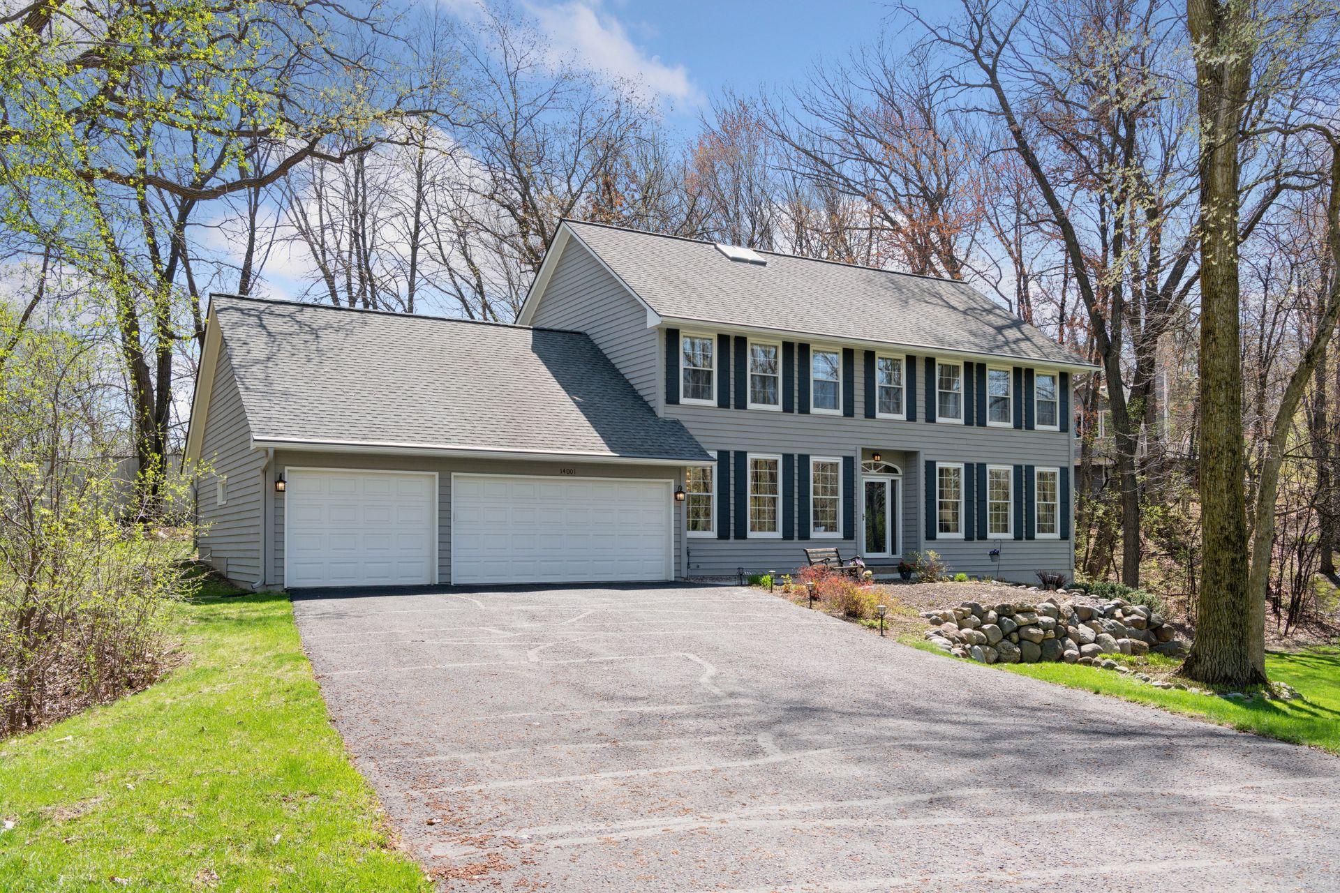14001 Minnehaha Pl, Minnetonka, MN 55391