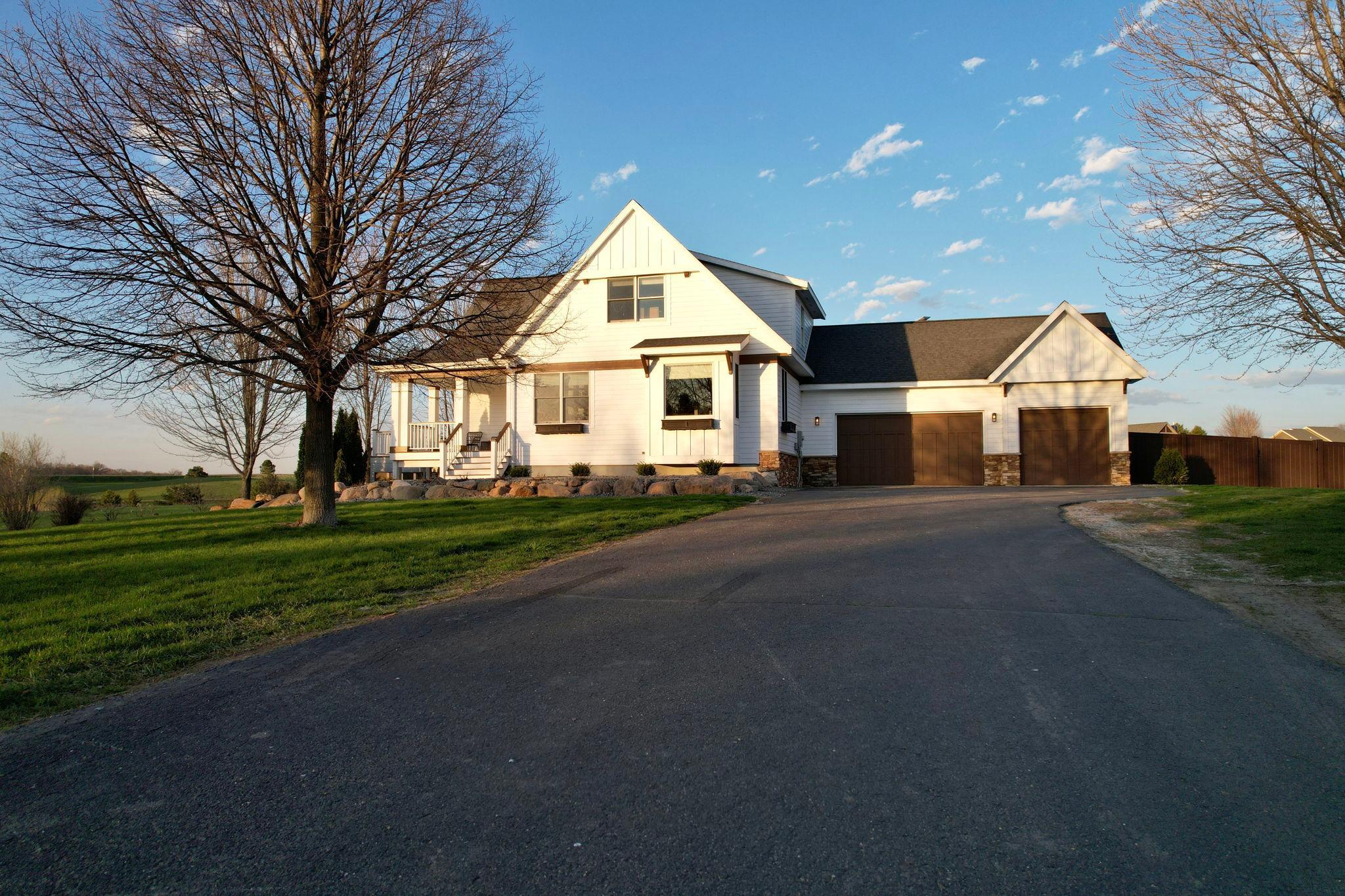 46900 Cape Horn Rd, Cleveland, MN 56017