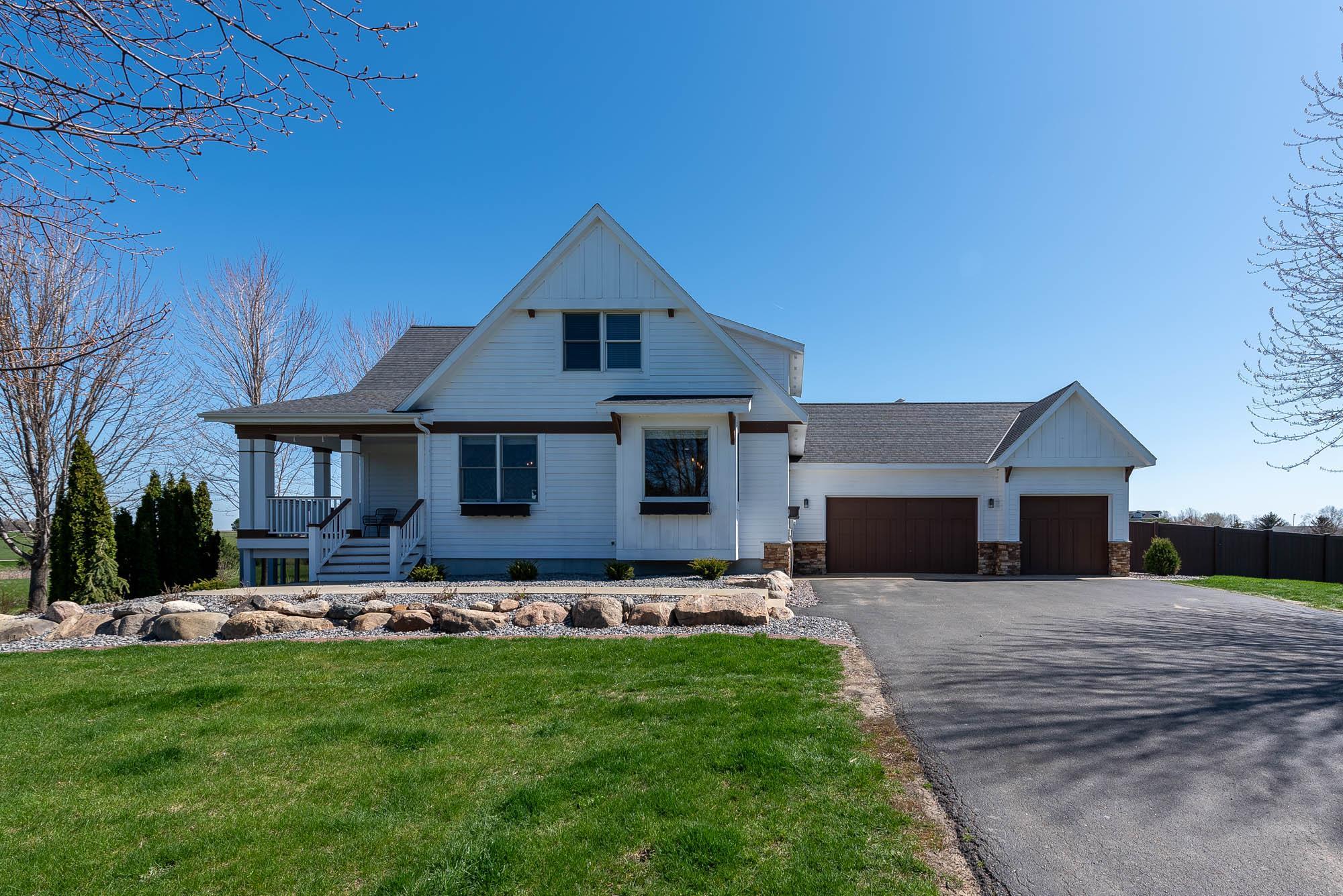 46900 Cape Horn Rd, Cleveland, MN 56017