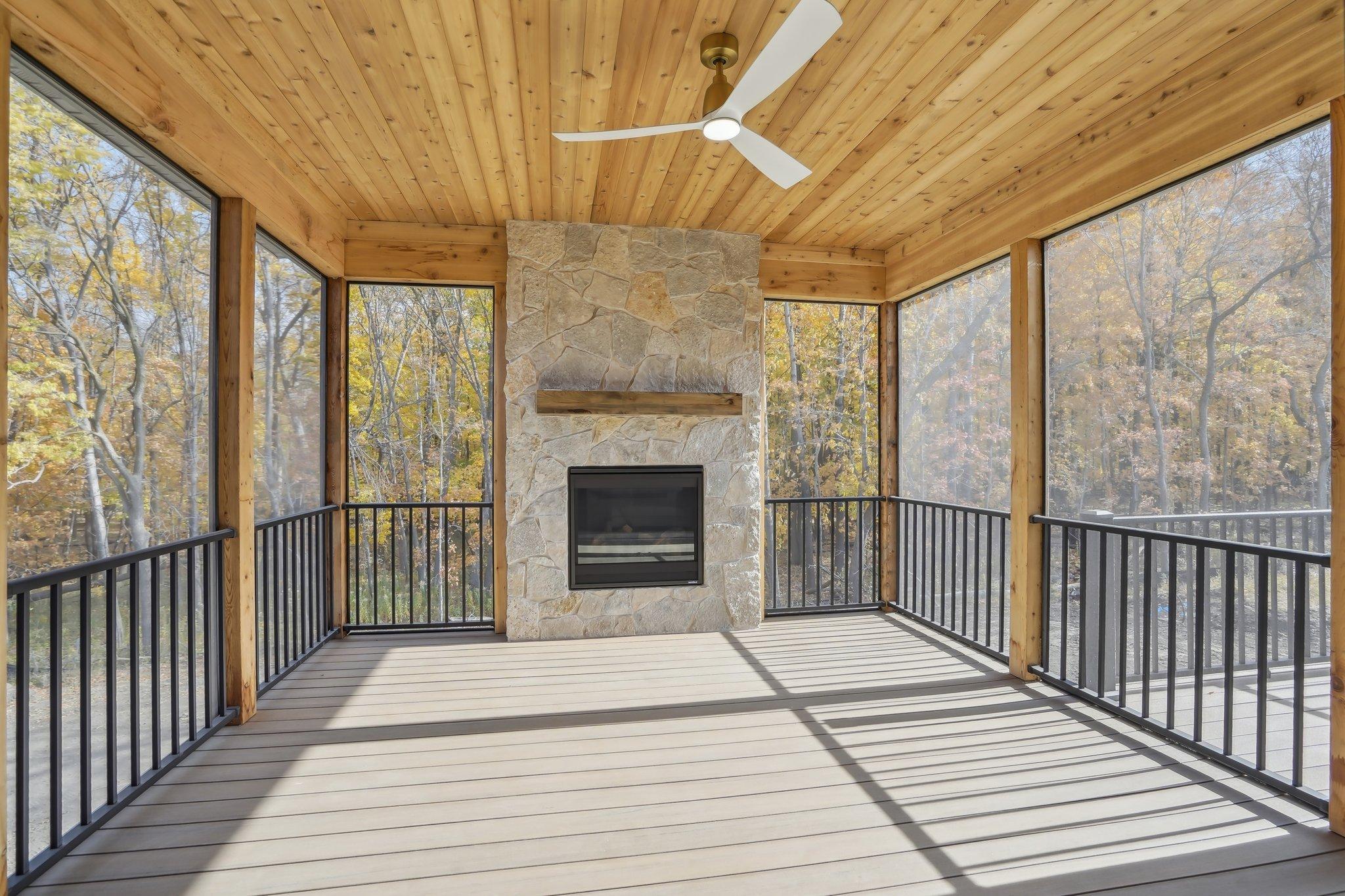 4550 Sunset Ln, Minnetrista, MN 55331
