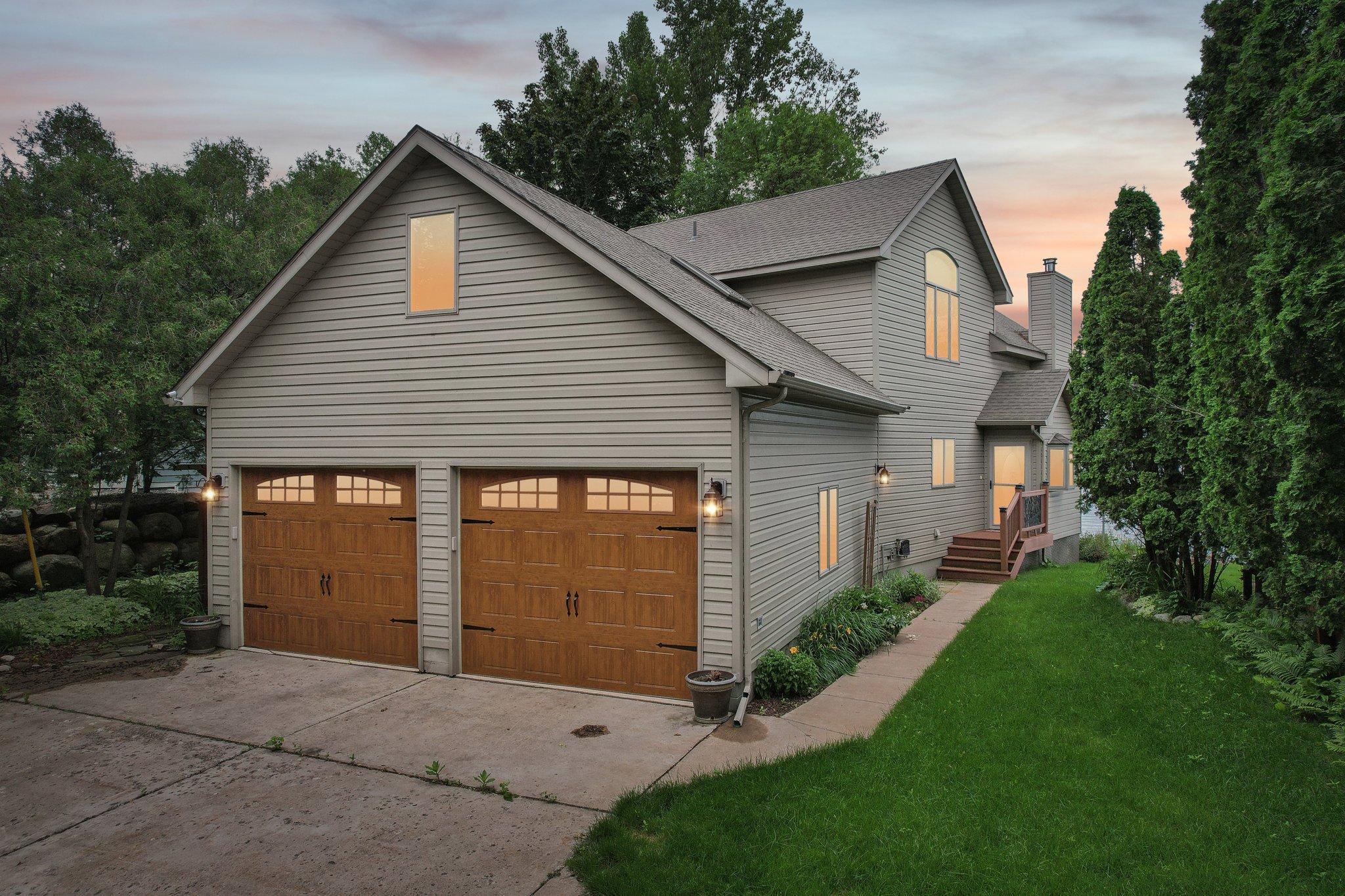 10609 Point Pleasant Rd, Chisago City, MN 55013