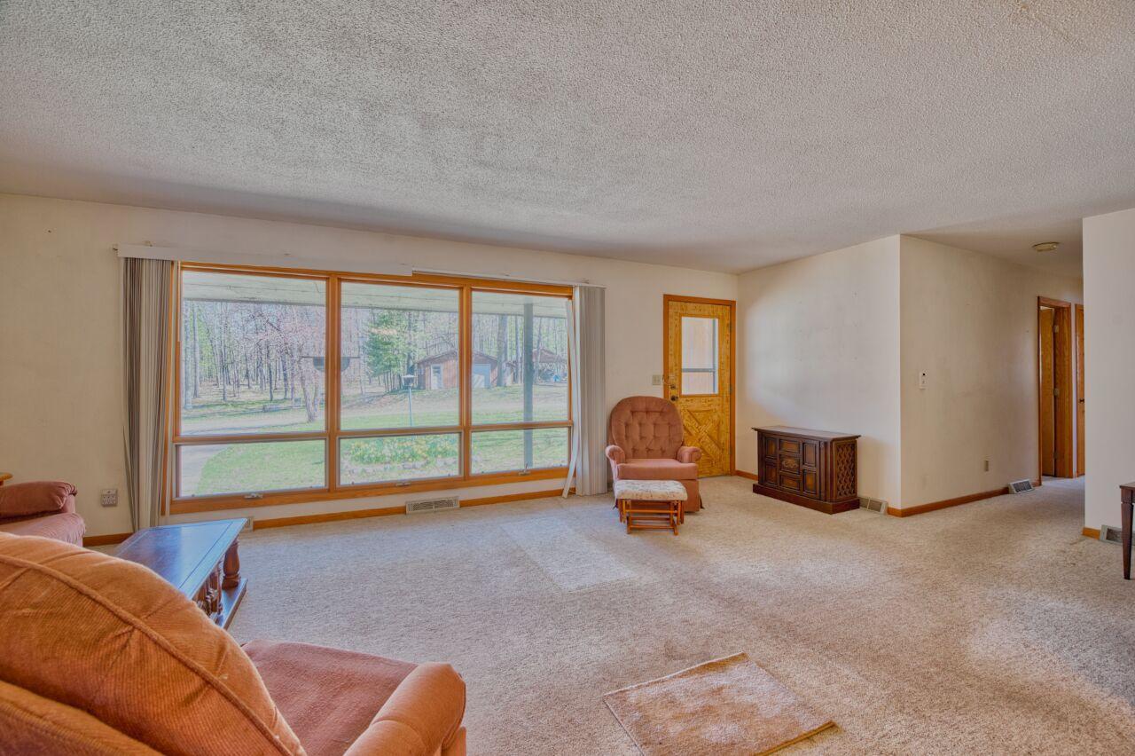 14719 Hart Lake Rd, Goodland, MN 55742