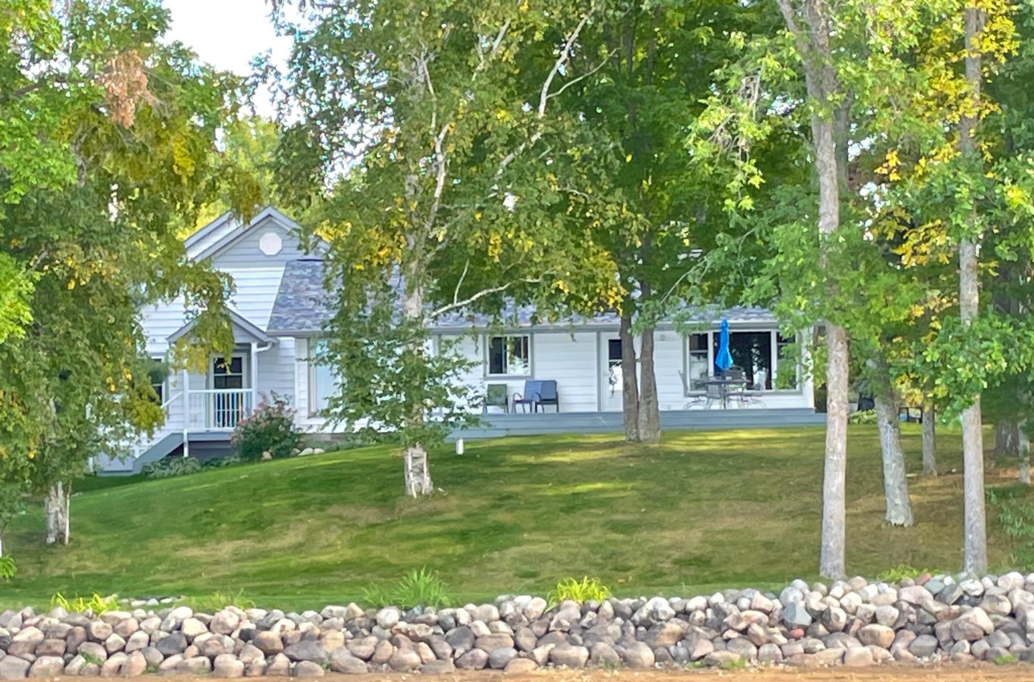 35796 Hoffman Beach Dr, Hillman, MN 56338