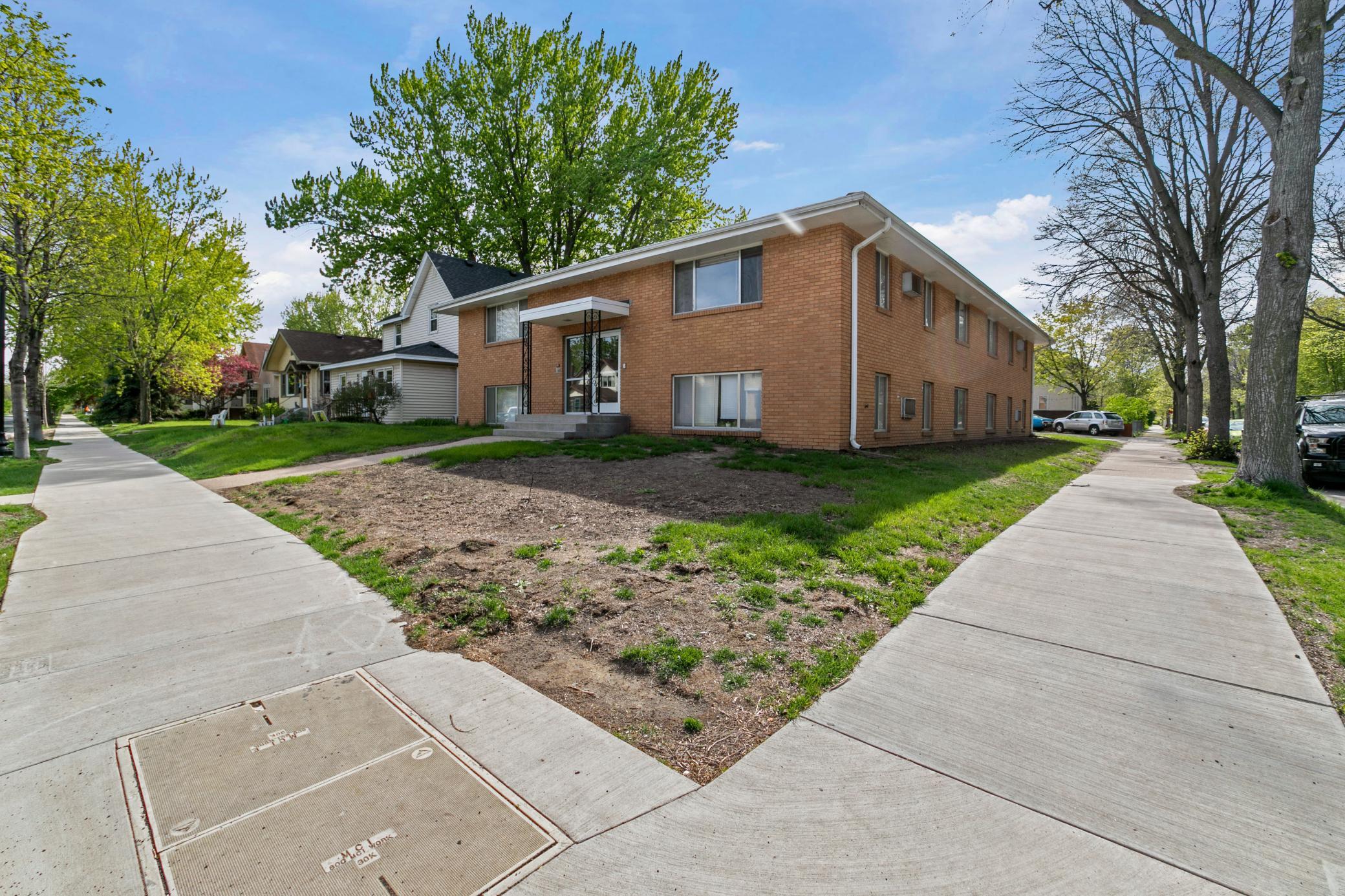 4300 Grand Ave S, Minneapolis, MN 55409