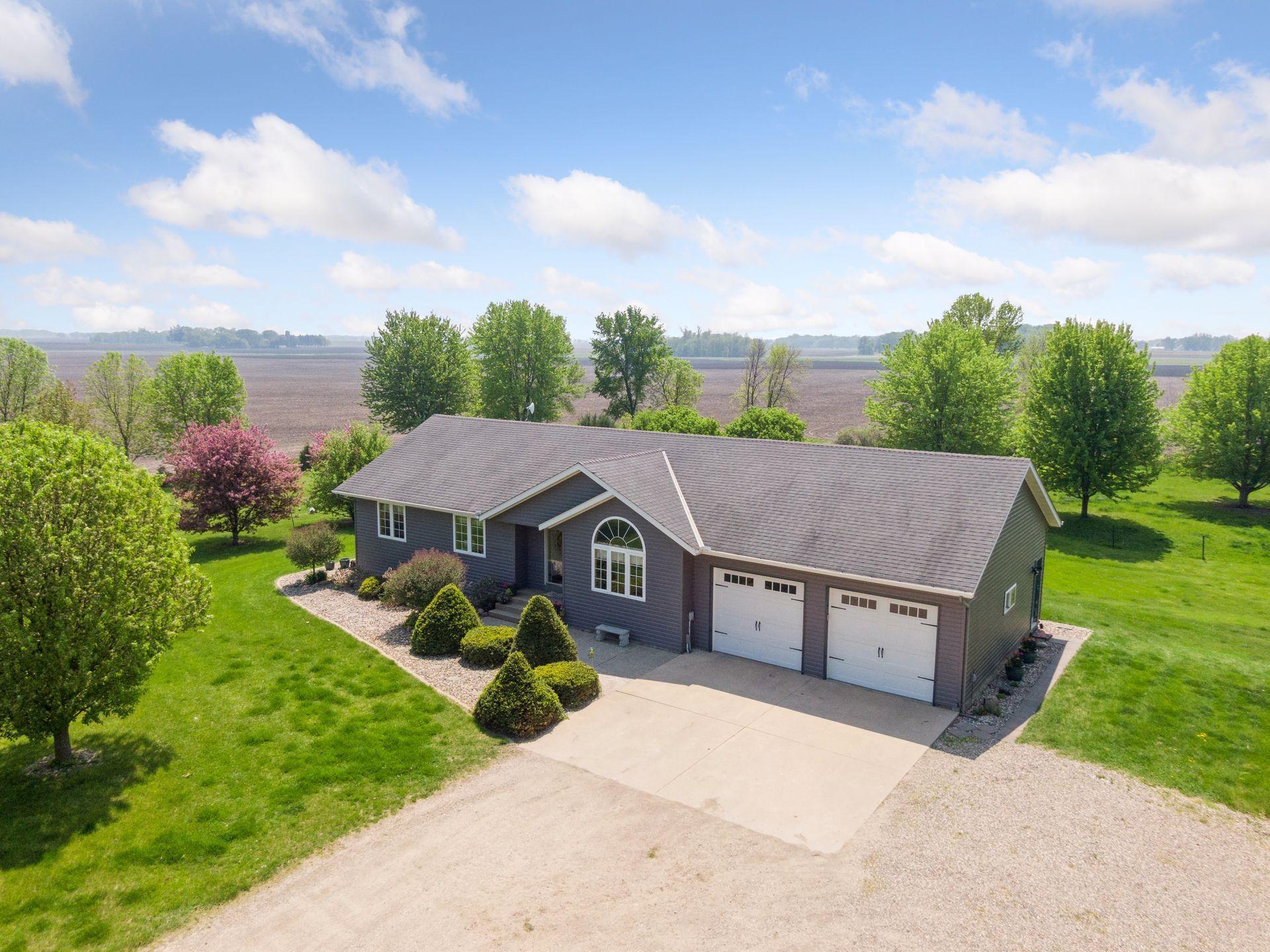 17501 158th St, Hamburg, MN 55339