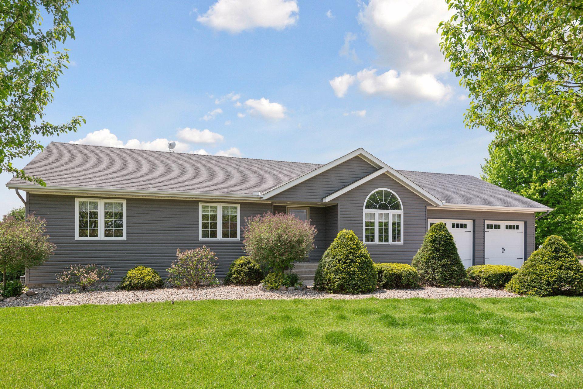 17501 158th St, Hamburg, MN 55339