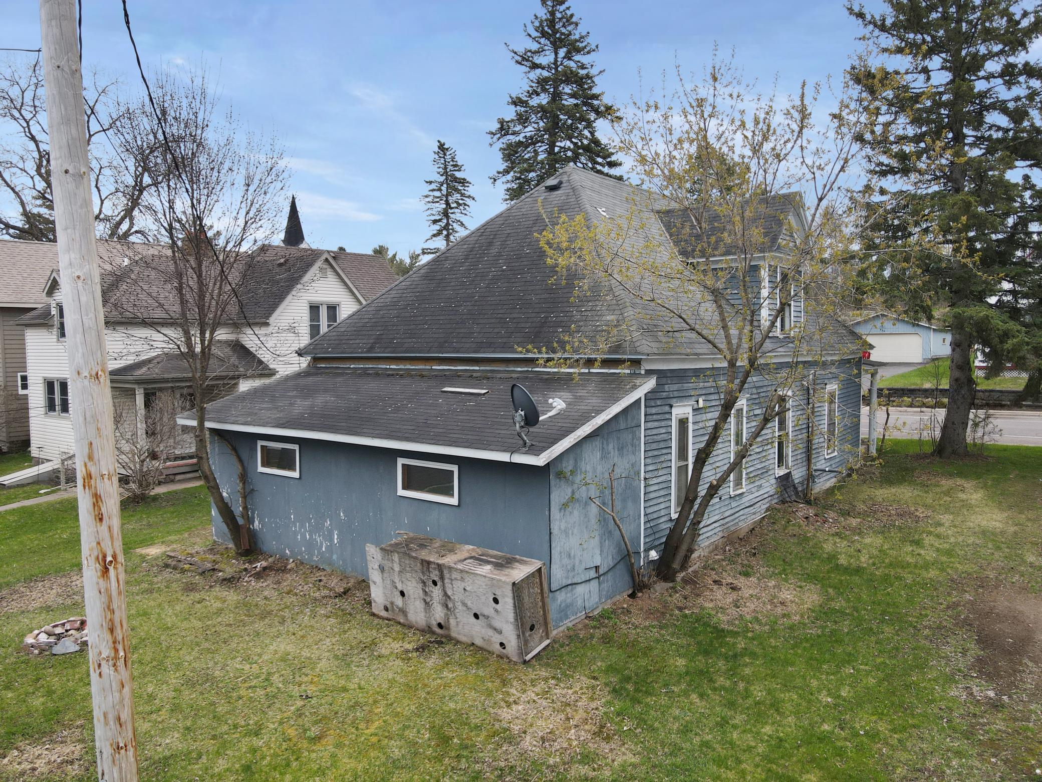 429 Chestnut Ave, Carlton, MN 55718