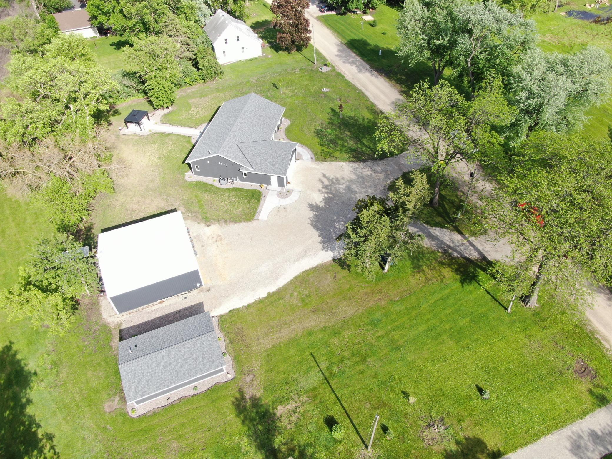101 5th St NW, Wells, MN 56097