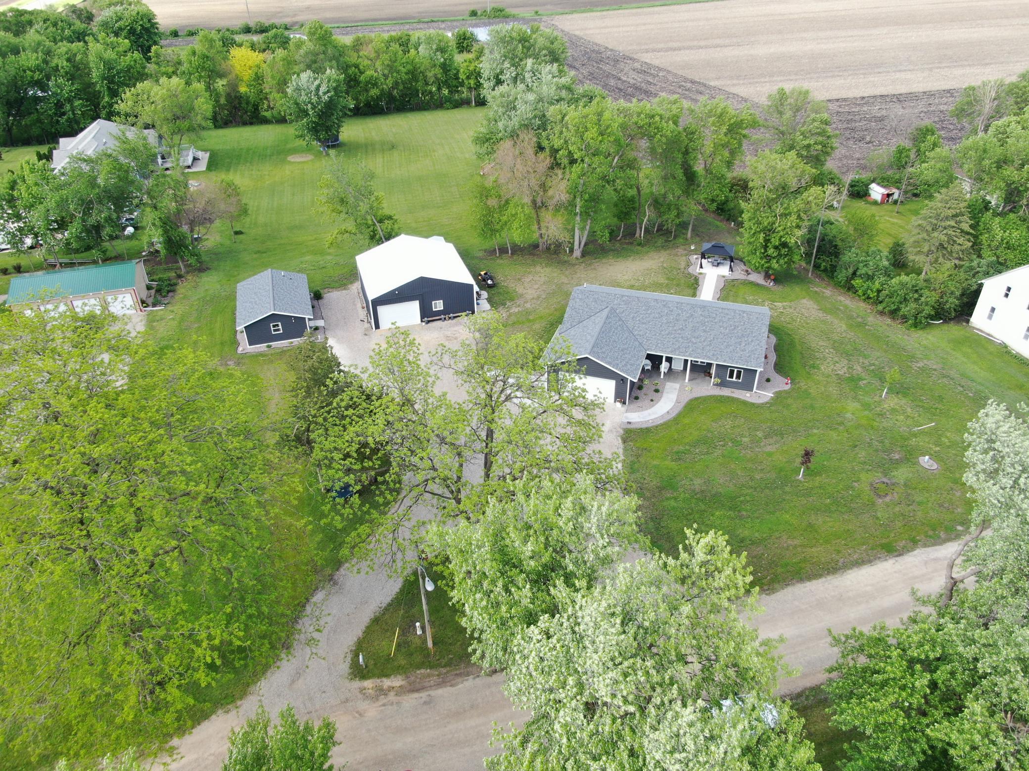 101 5th St NW, Wells, MN 56097