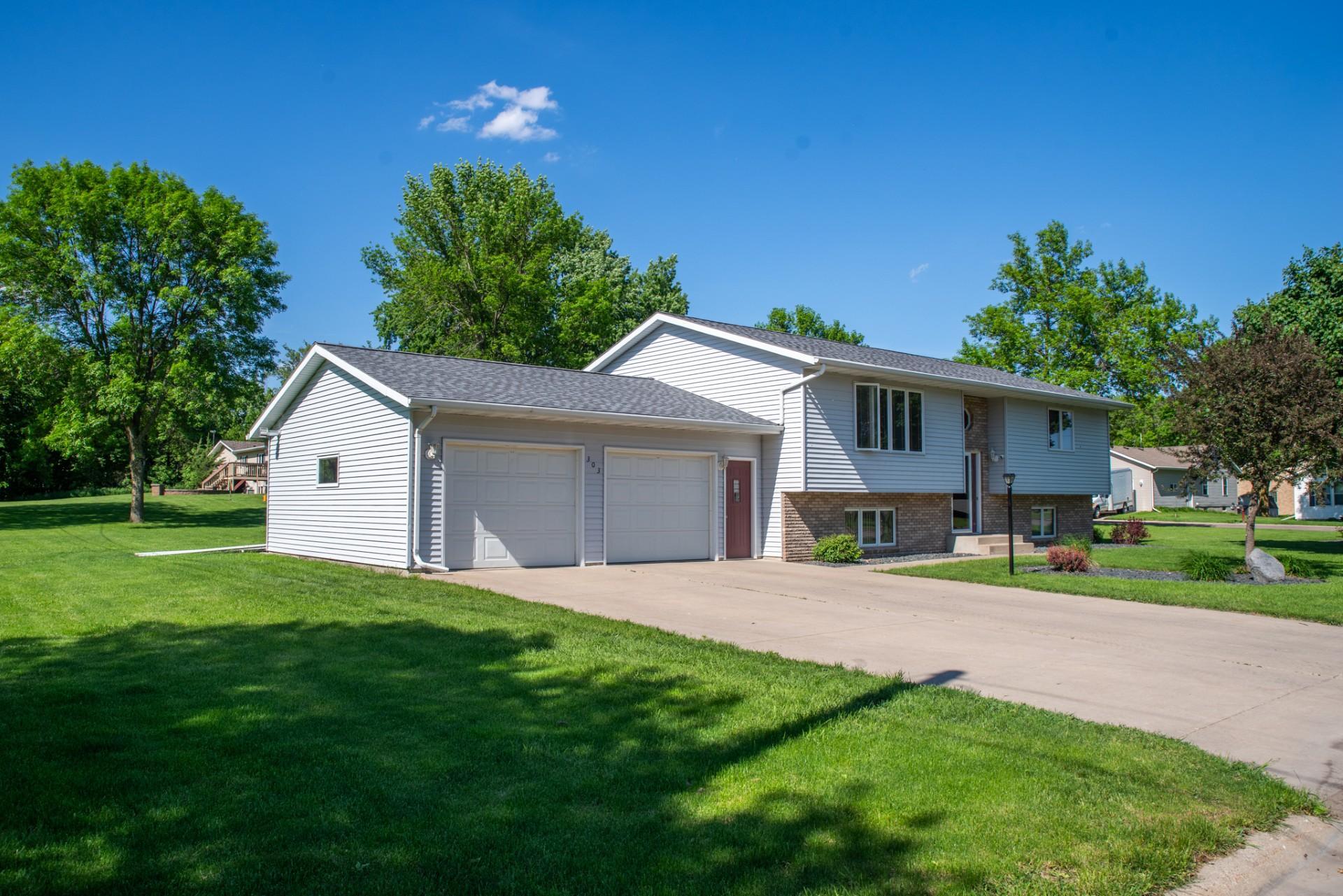 303 E Mill Rd, Gibbon, MN 55335