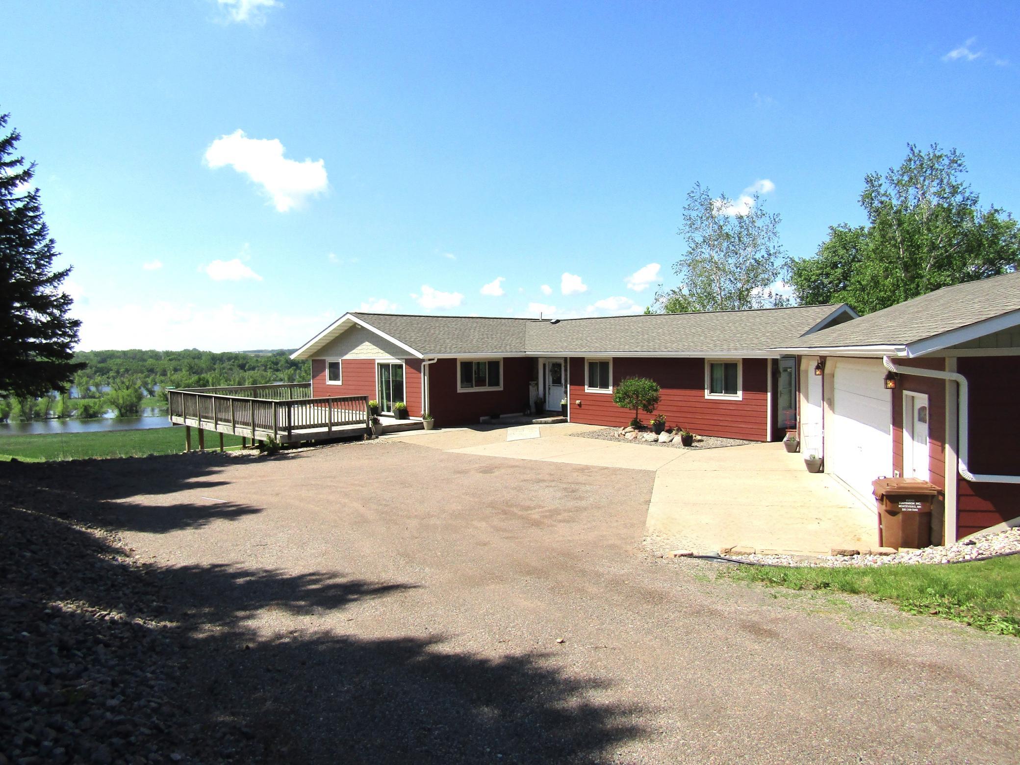 4070 90th Ave SW, Montevideo, MN 56265