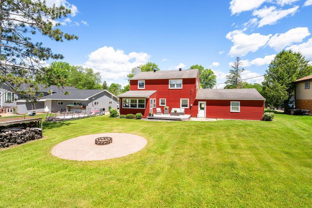 331 Congdon St, Coleraine, MN 55722