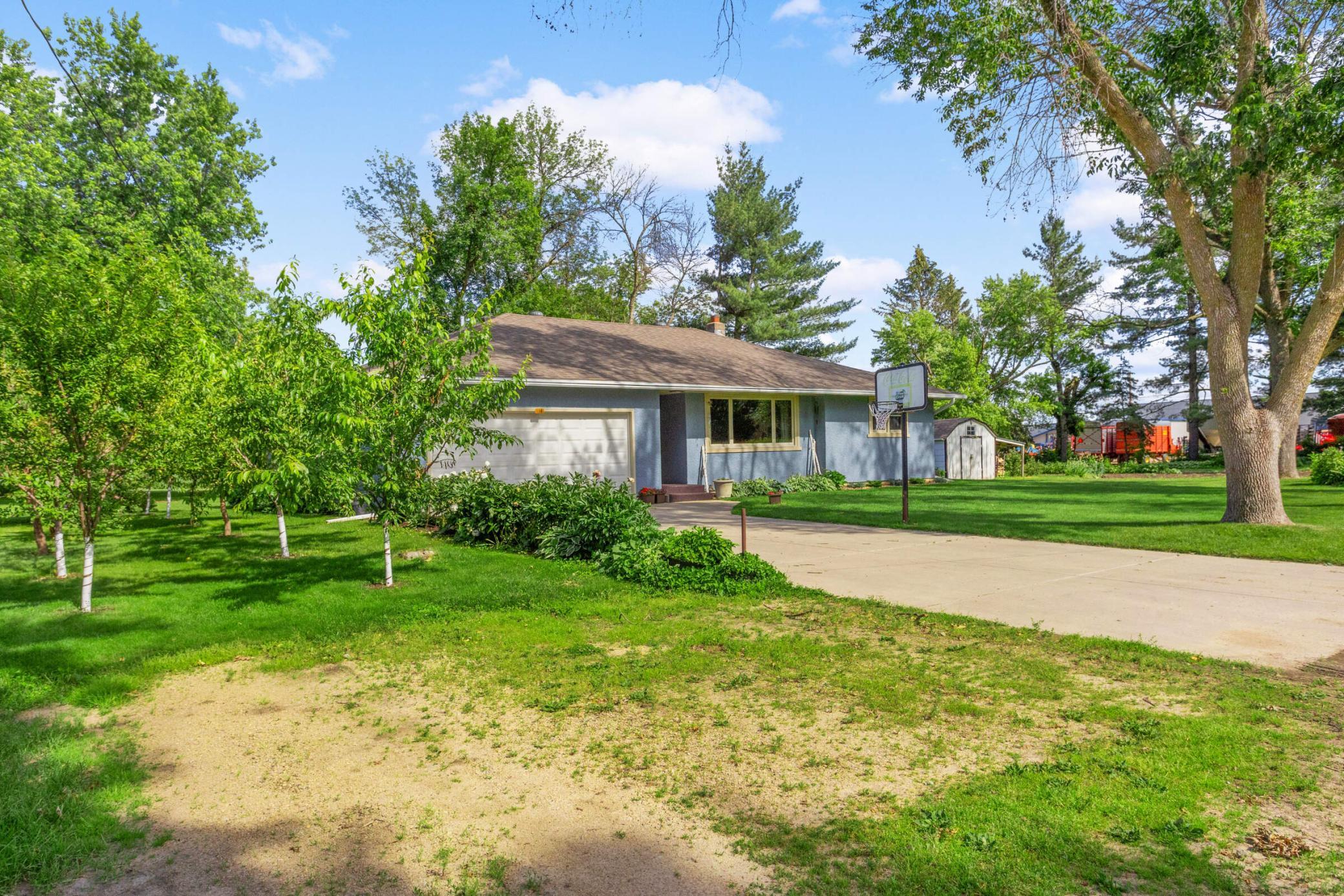 114 Drew Ave N, Vermillion, MN 55085