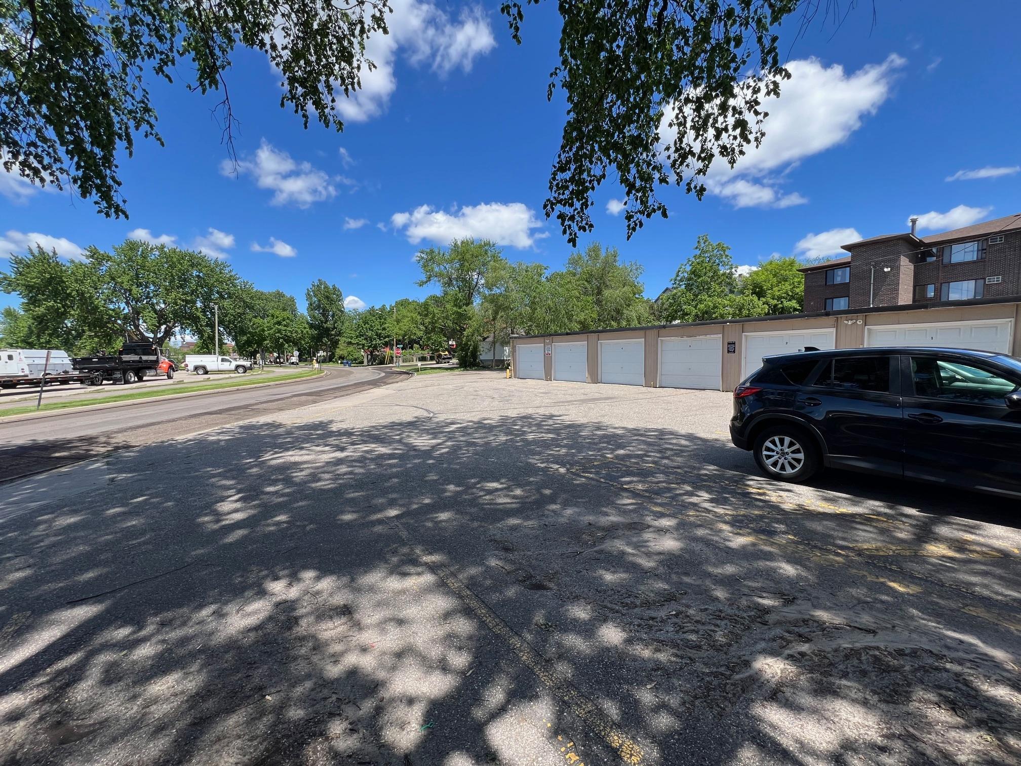 915 7th St S, Saint Cloud, MN 56301