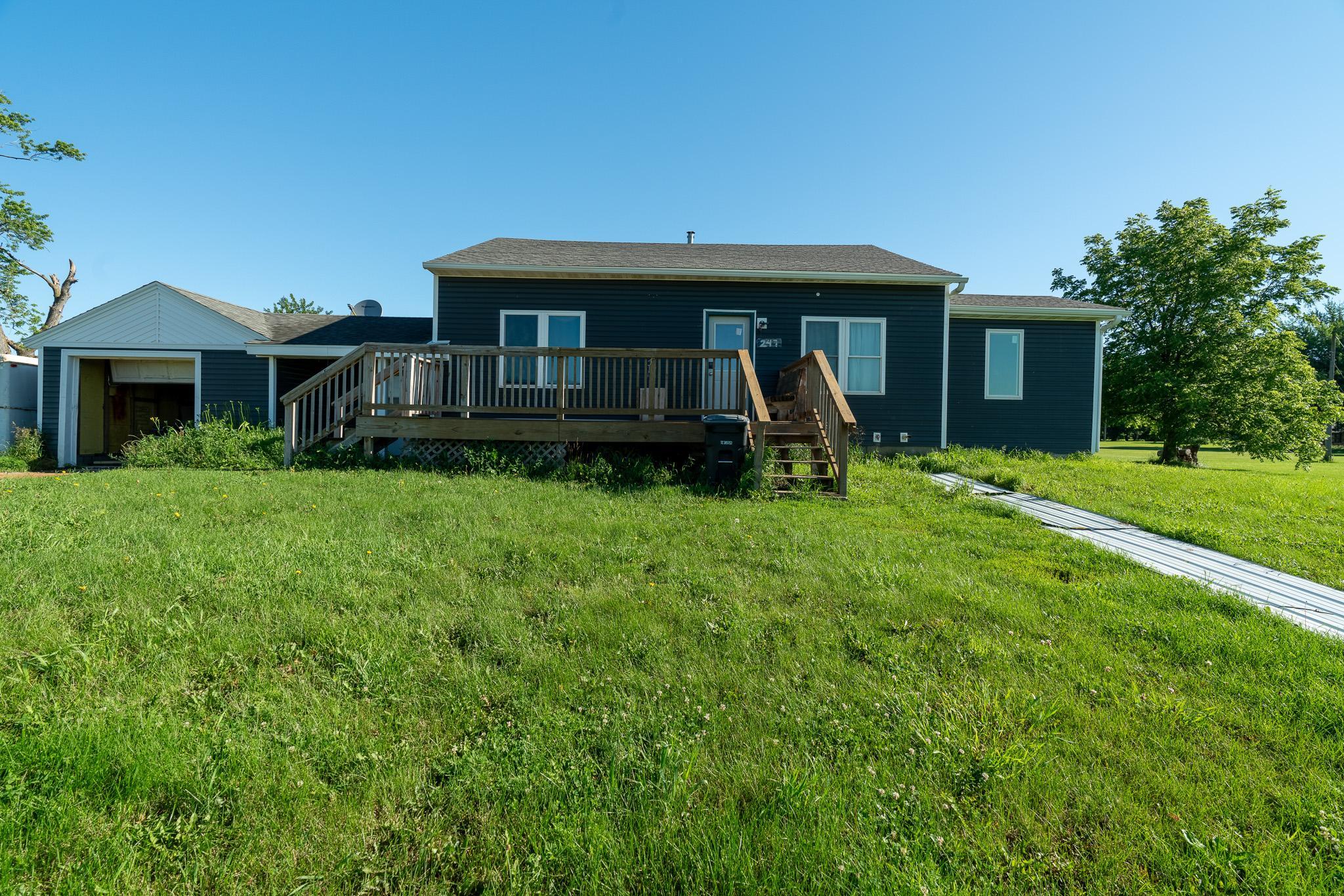 249 6th Ave SW, Winnebago, MN 56098