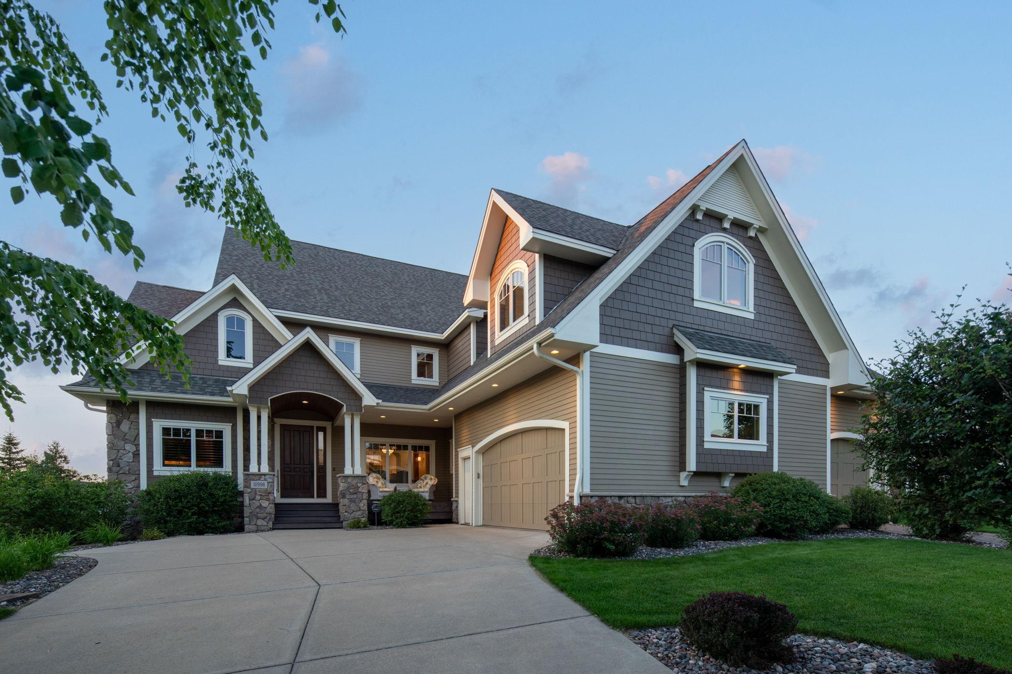 10998 Sweetwater Pa, Woodbury, MN 55129