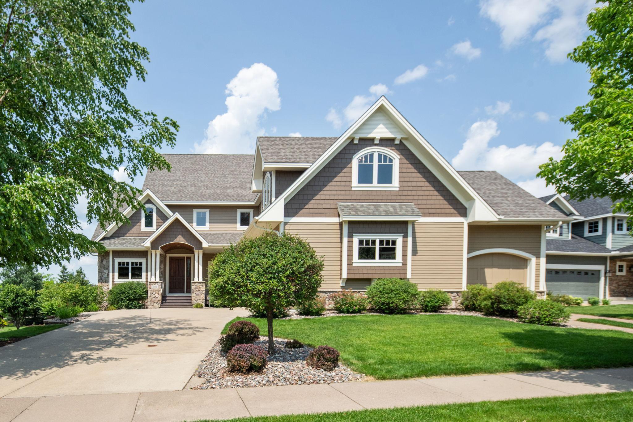 10998 Sweetwater Pa, Woodbury, MN 55129