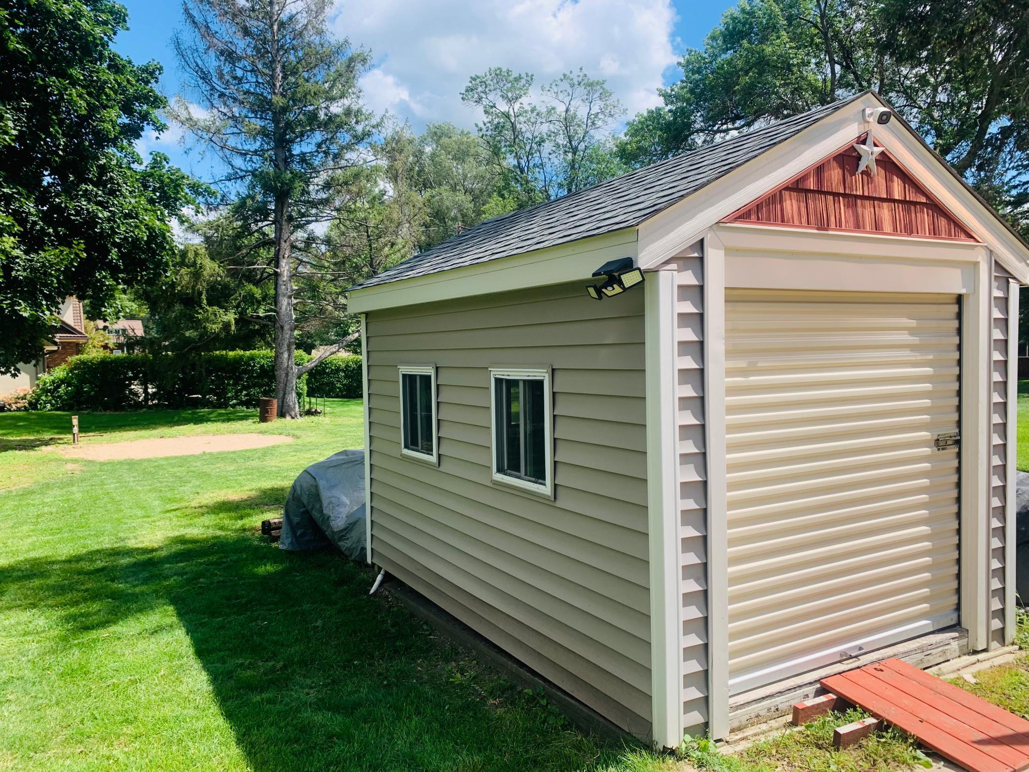 114 Kaesen Ave N, Vermillion, MN 55085