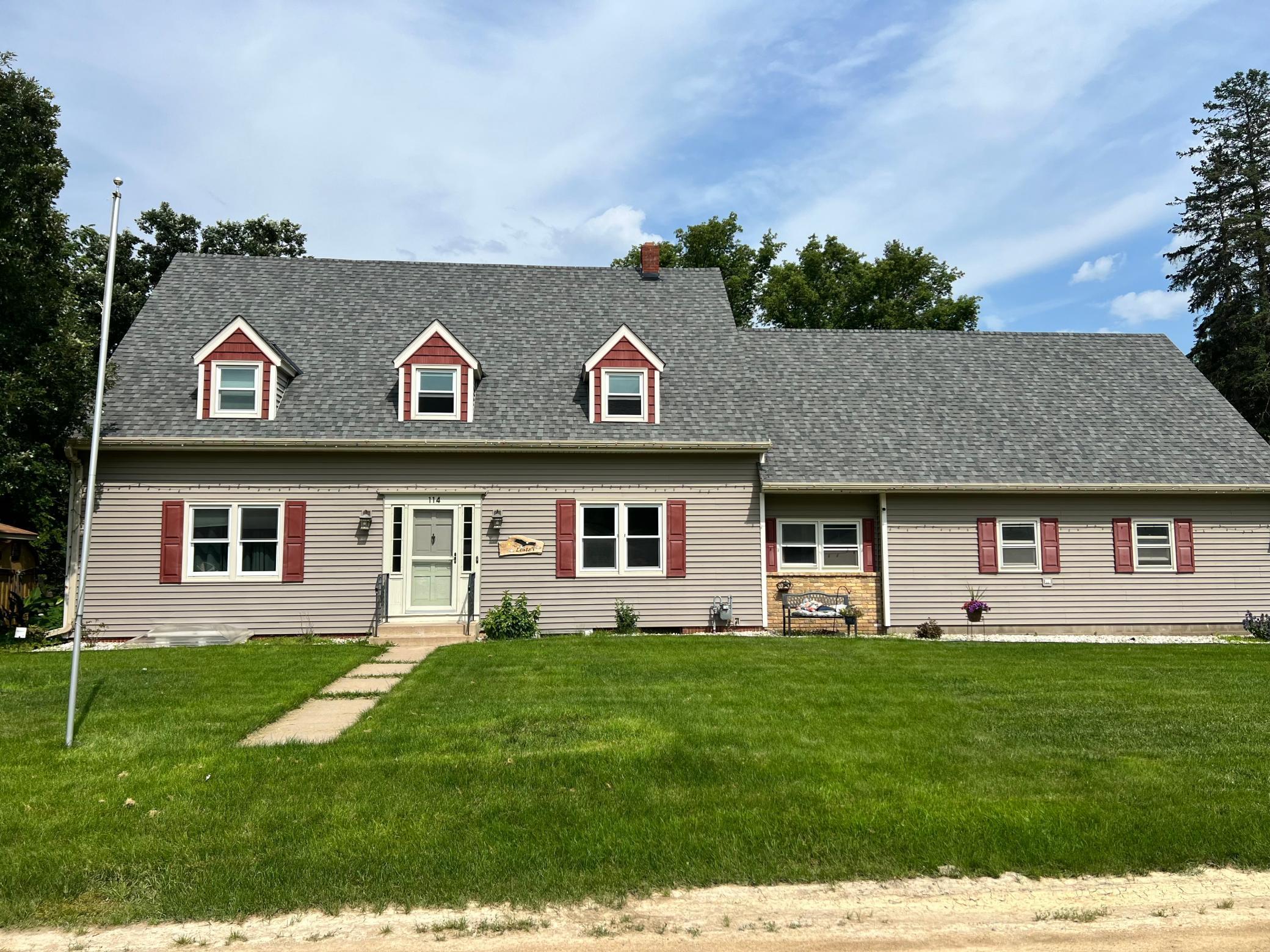 114 Kaesen Ave N, Vermillion, MN 55085