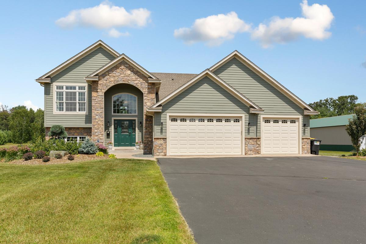8515 Ryan Lake Dr NE, Stacy, MN 55079
