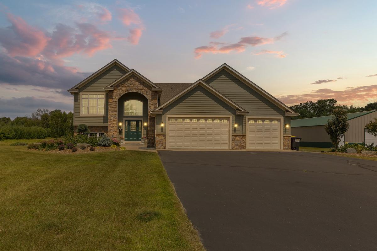 8515 Ryan Lake Dr NE, Stacy, MN 55079