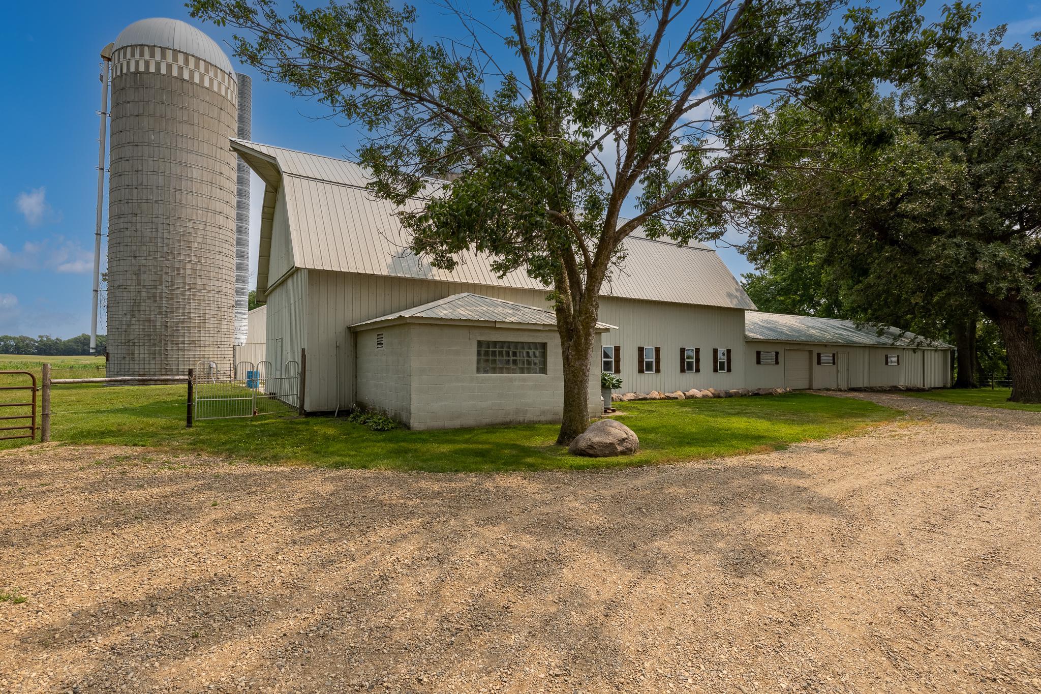 16901 351st Ave, Hamburg, MN 55339
