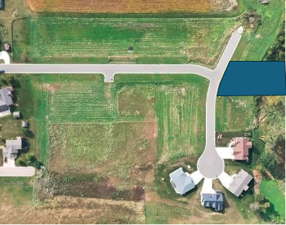 245 Sweetwater Dr, Rollingstone, MN 55969