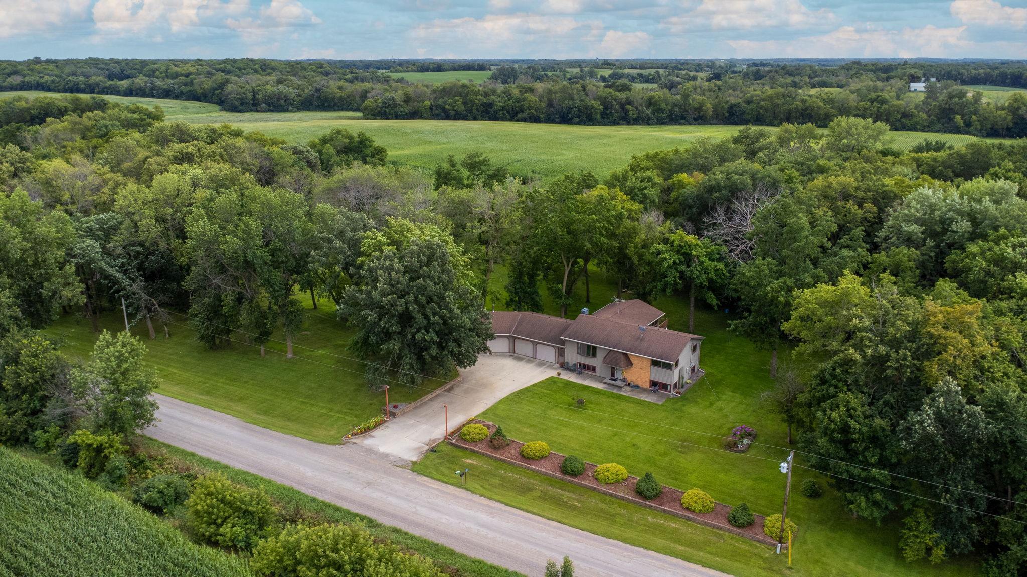 663 105th St SE, Watertown, MN 55388