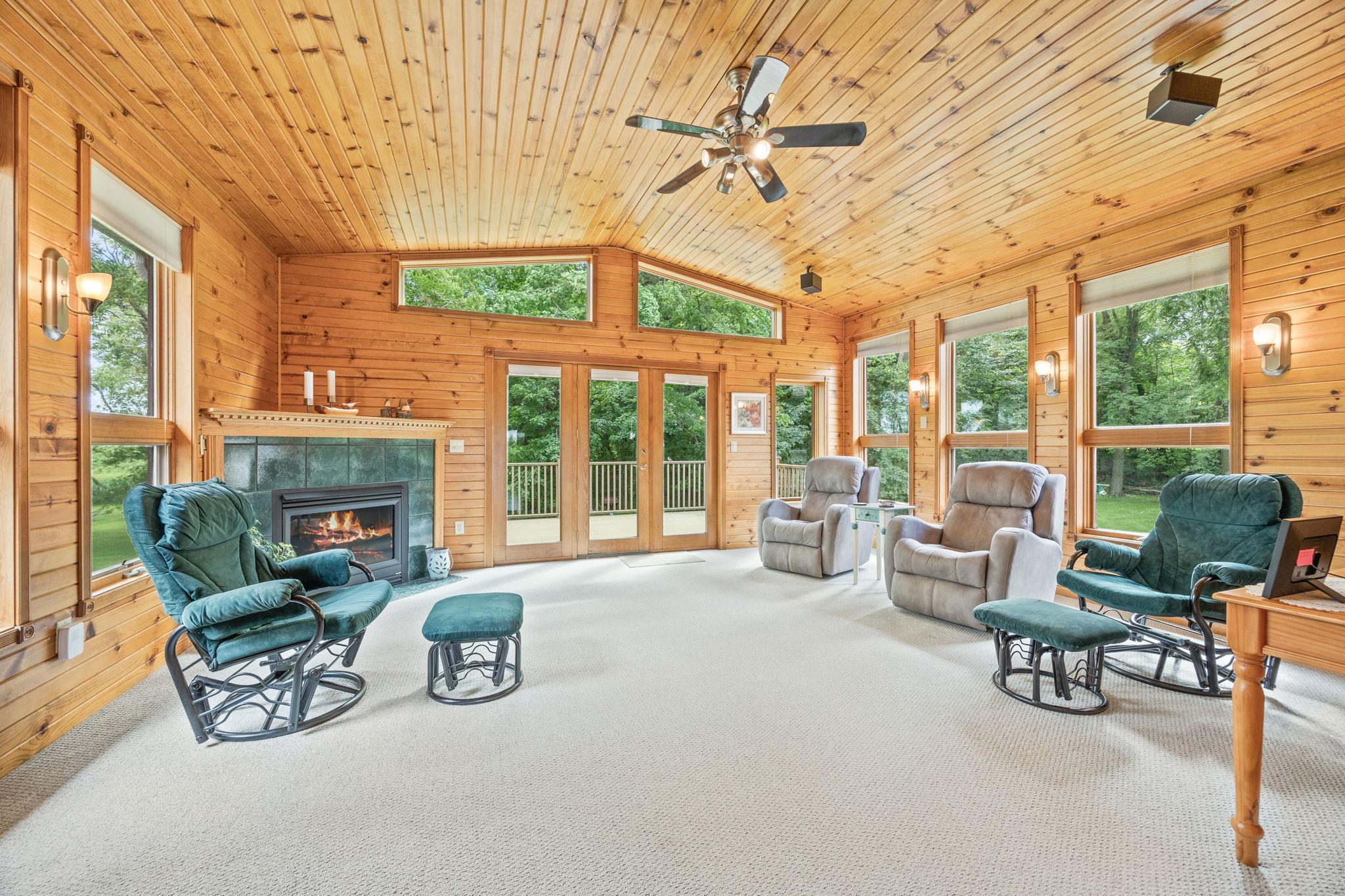 663 105th St SE, Watertown, MN 55388