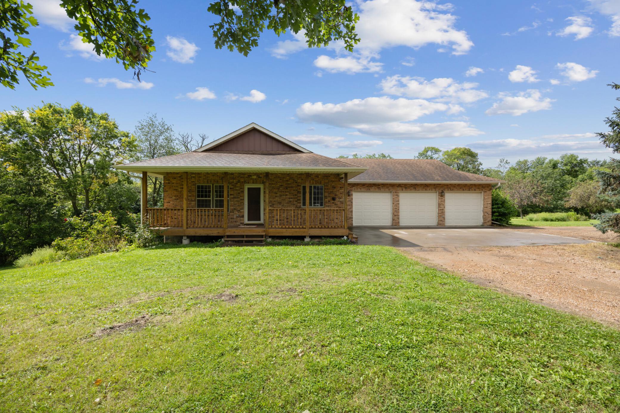 15325 62nd St, Mayer, MN 55360