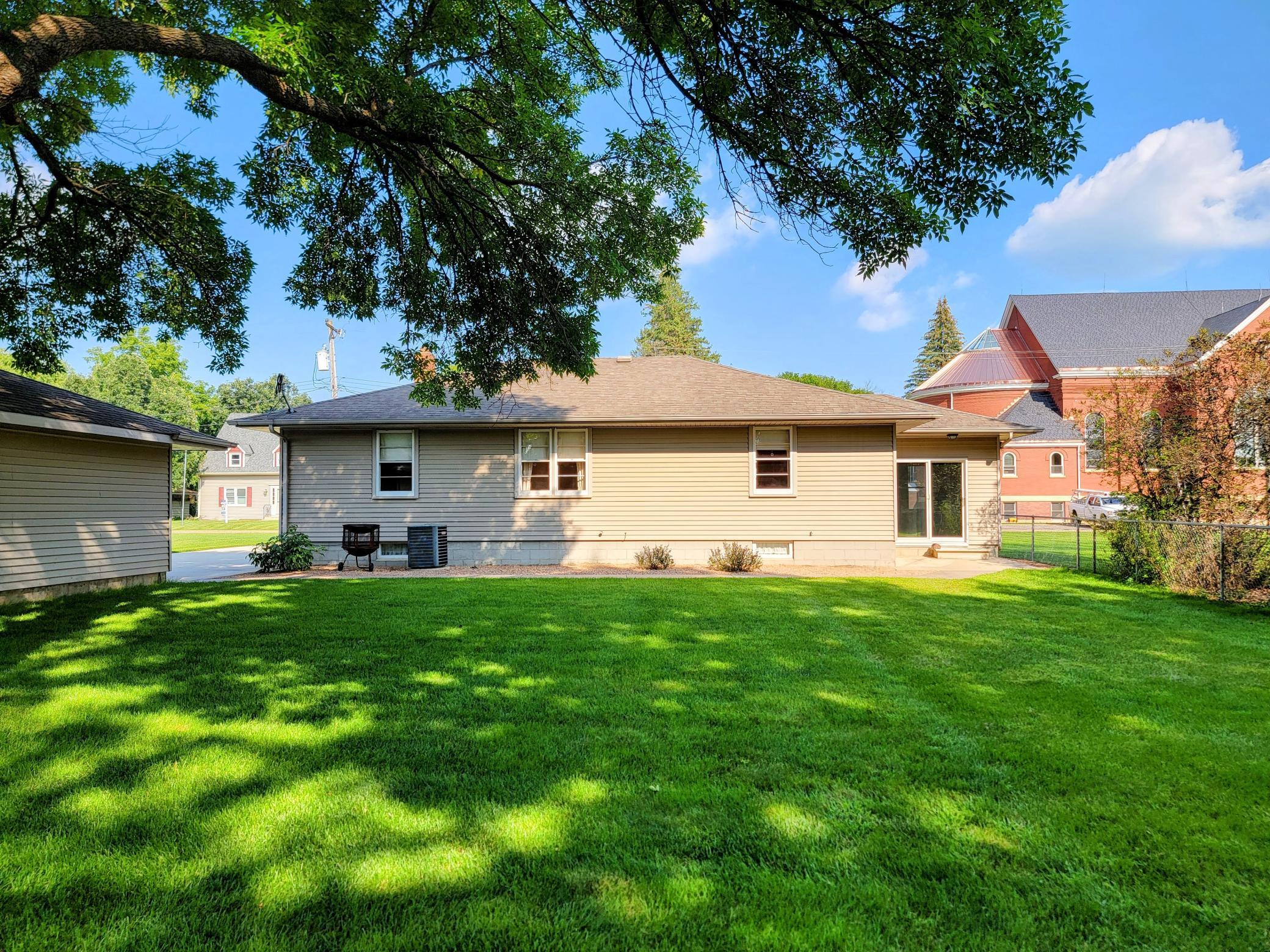 109 Kaesen Ave N, Vermillion, MN 55085