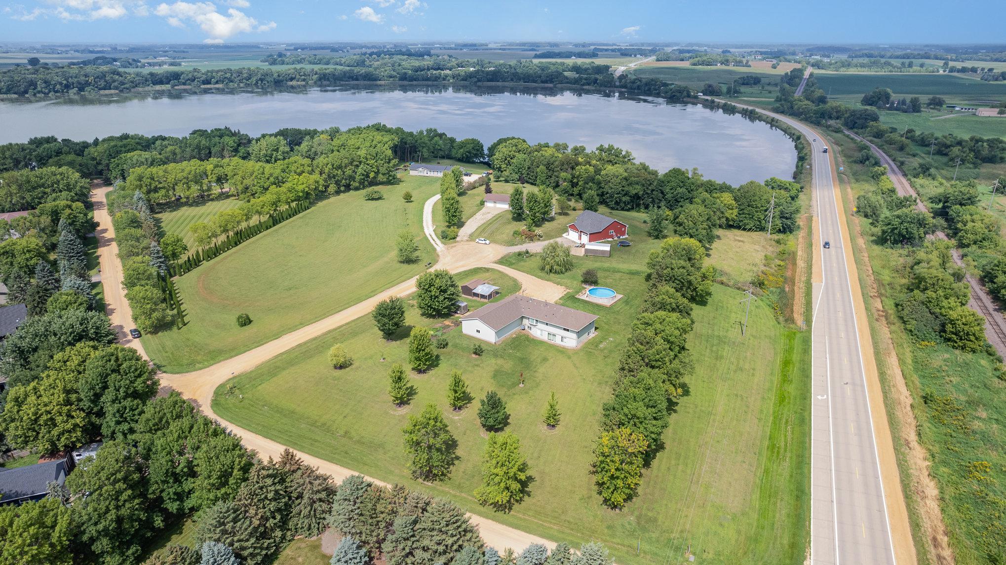 32855 Pepin Ct, Montgomery, MN 56069
