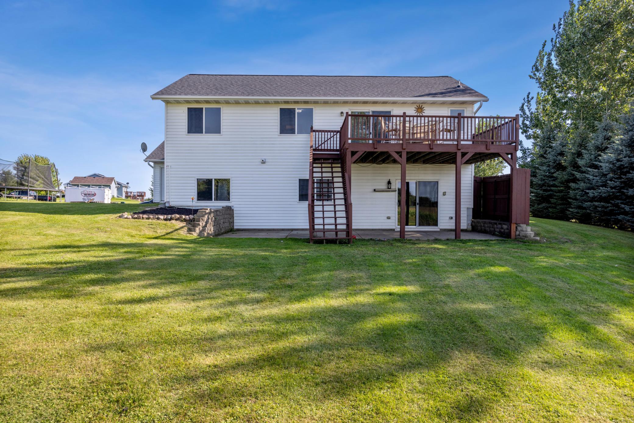 221 Glen Ln N, Watkins, MN 55389