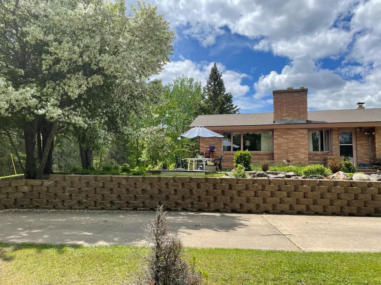 3803 S Salmi Rd, Hibbing, MN 55746