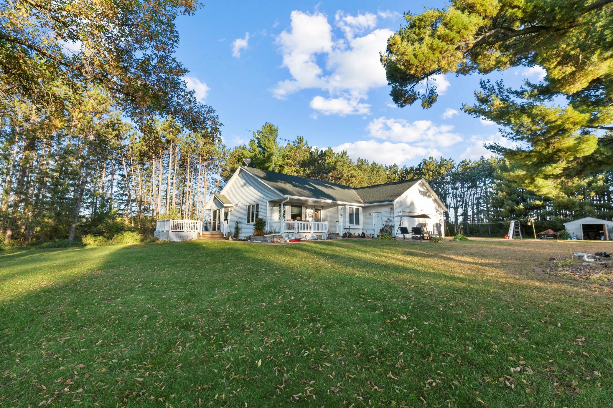 30705 Hinckley Rd, Hinckley, MN 55037