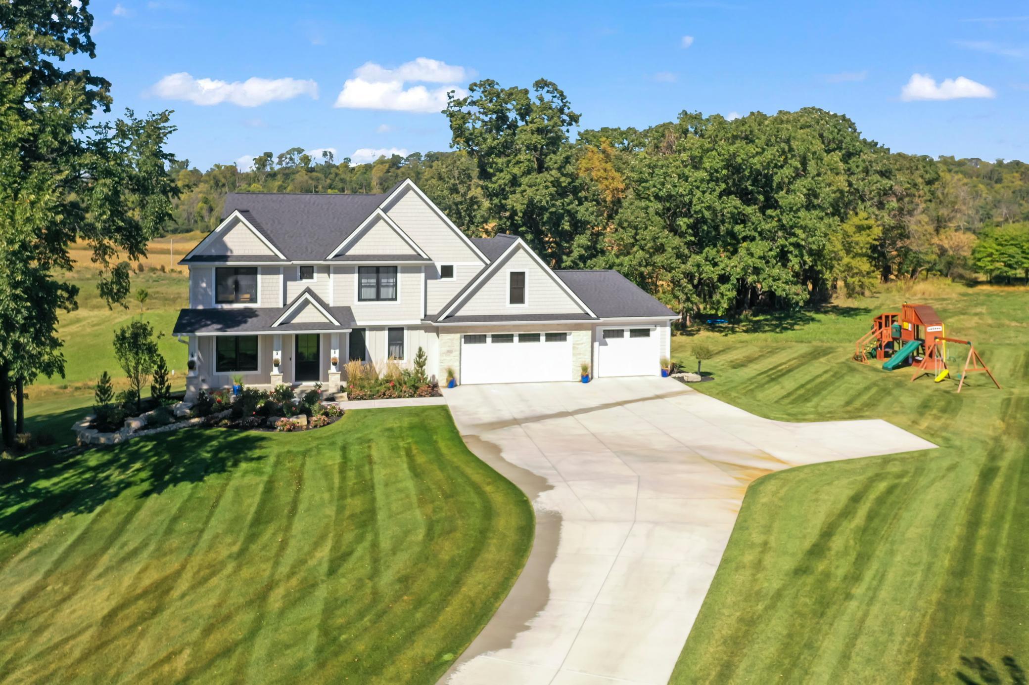 5153 8th St SW, Rochester, MN 55902