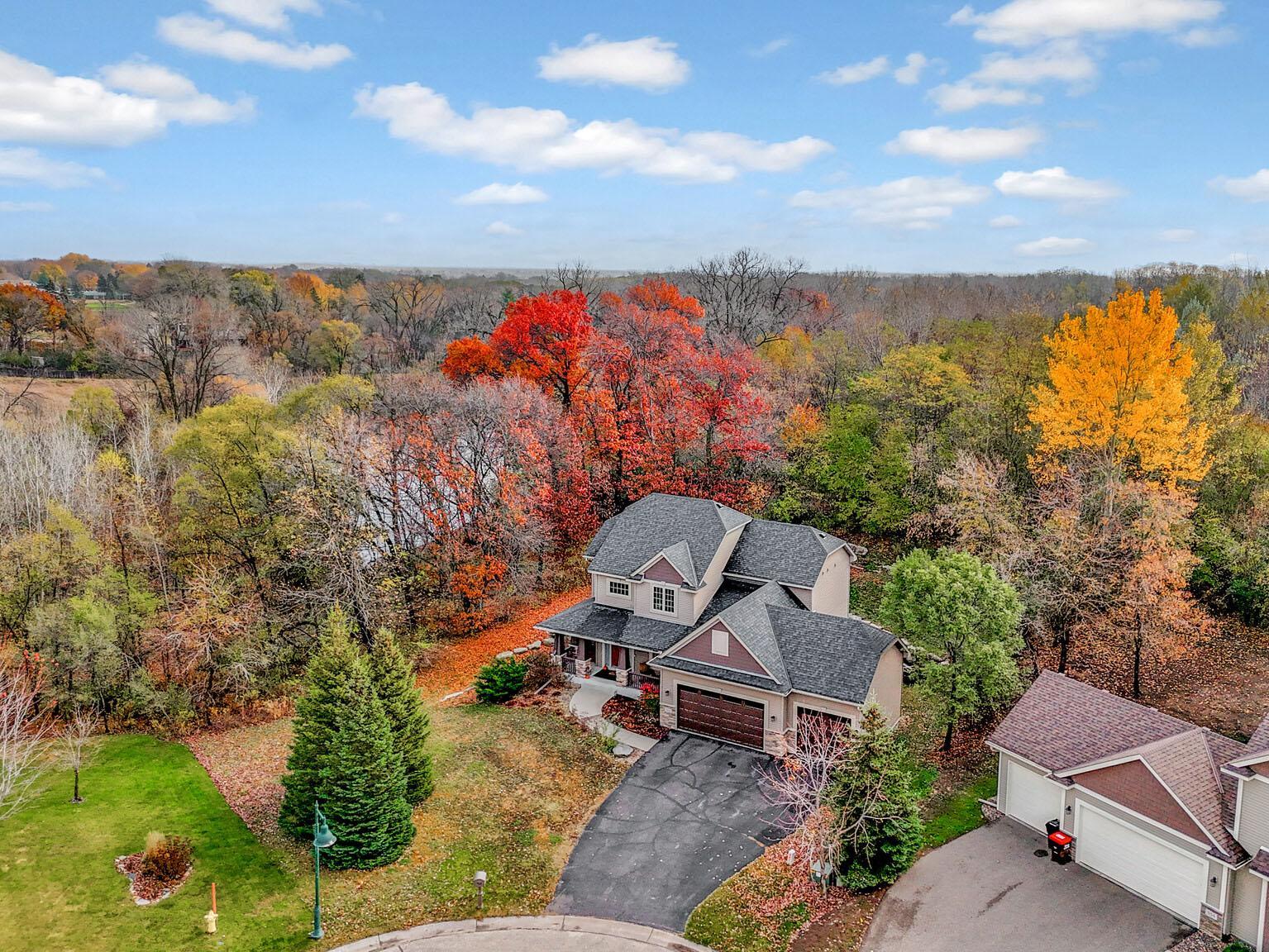 364 Toenjes Pl E, Maplewood, MN 55117