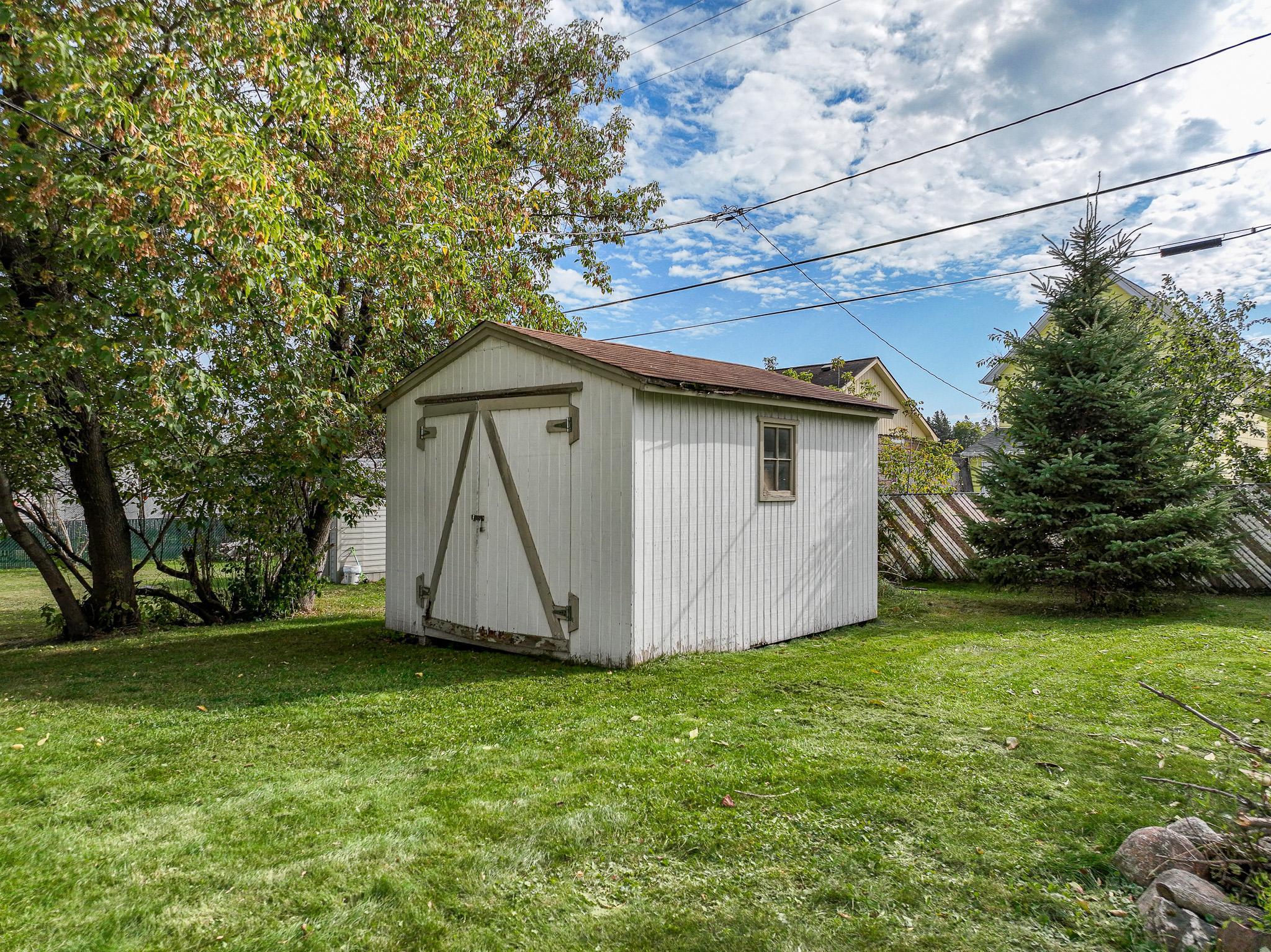 324 Chestnut Ave, Carlton, MN 55718