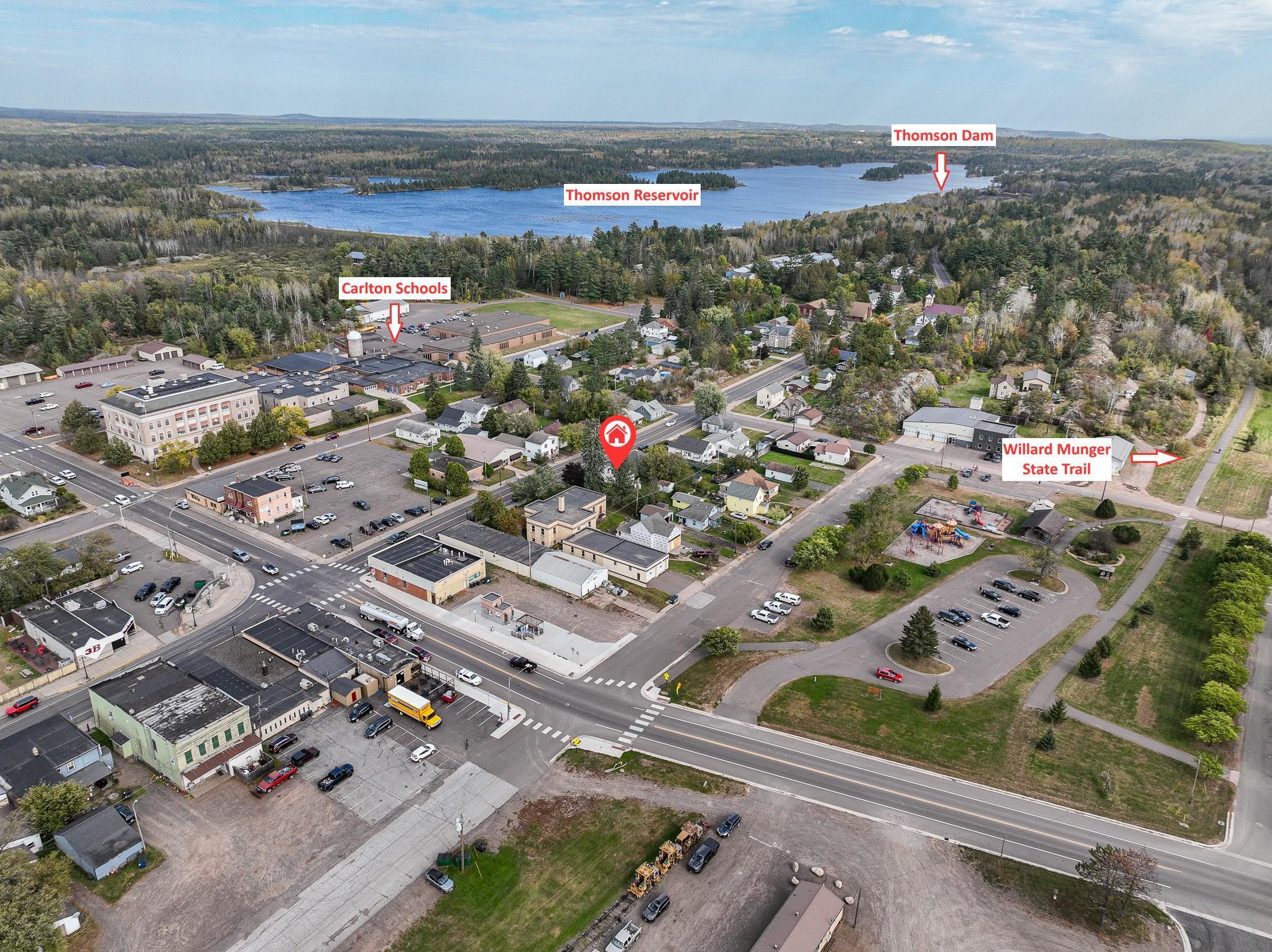 324 Chestnut Ave, Carlton, MN 55718